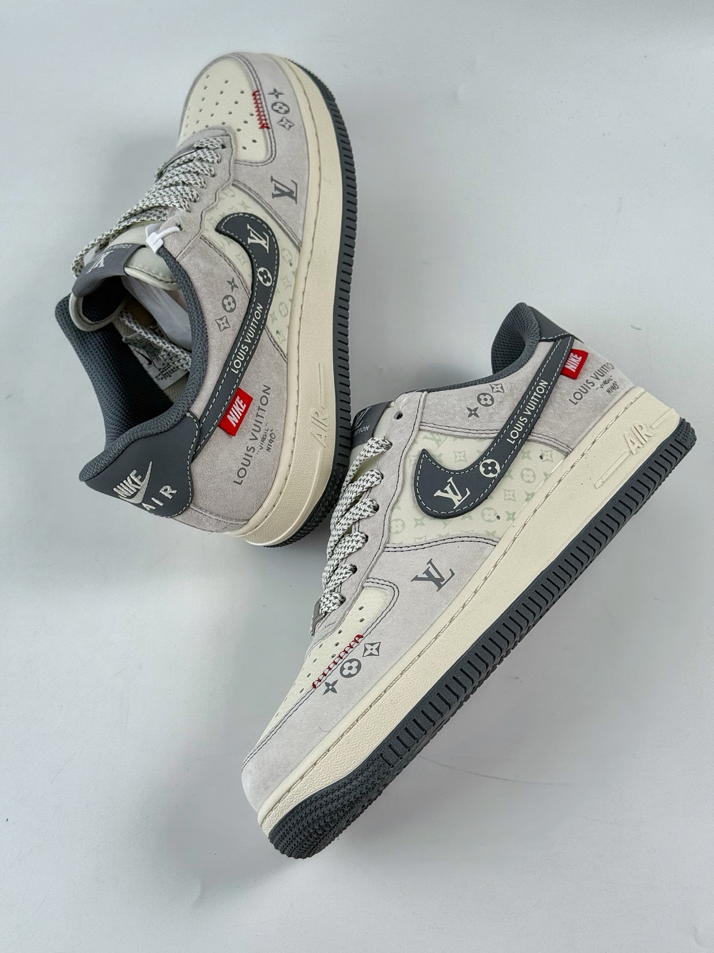 Nike Air Force 1 Low 07 x Louis Vuitton 灰白满天星 CX5050-Y25 Nike Air Force 1 Low 07 x Louis Vuitton 灰白满天星 CX5050-Y25