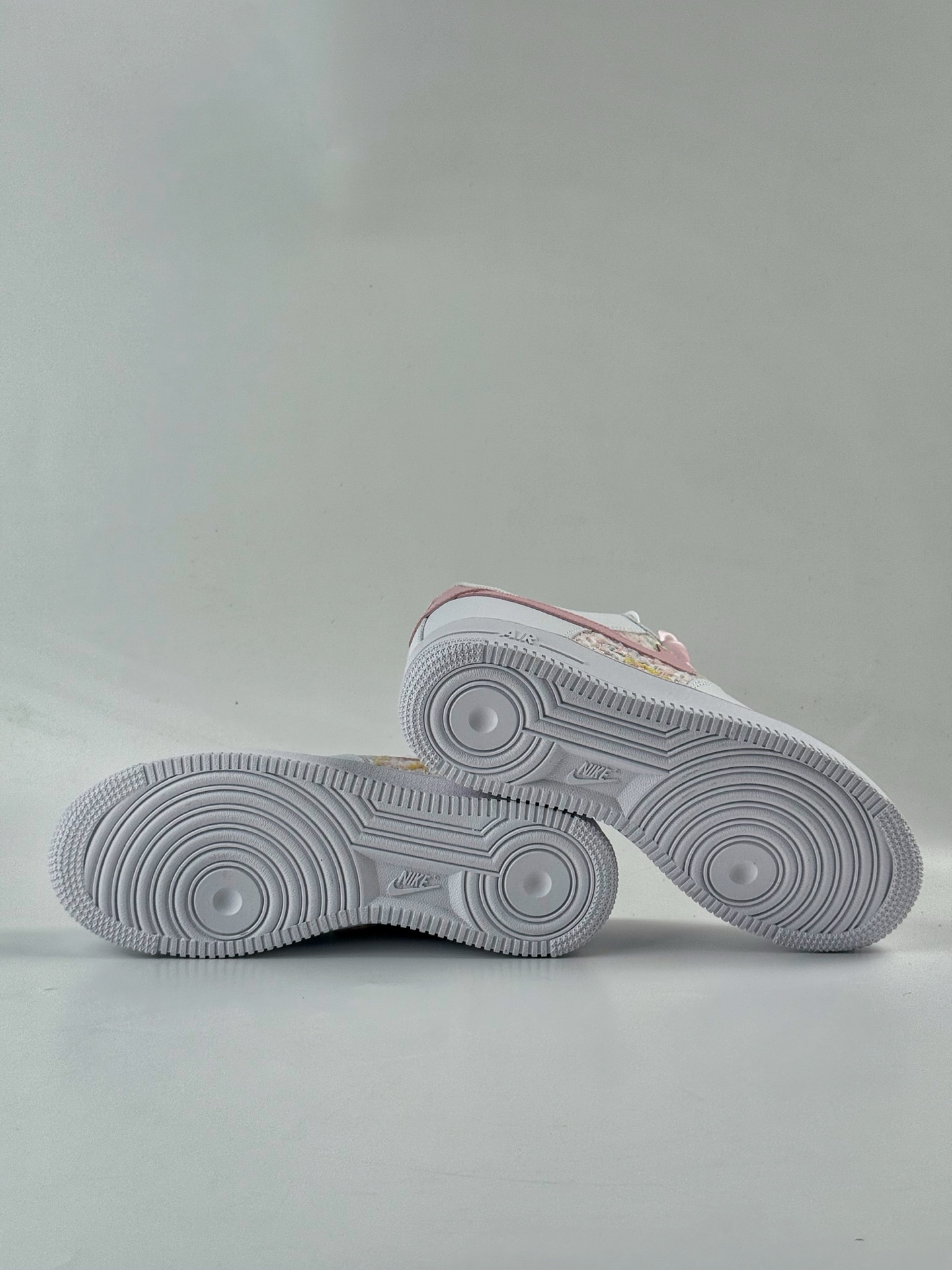 Nike Air Force 1 Low 07 星溯未来 纯欲小香风 甜心礼盒 樱花防滑纹 樱花奶霜 千禧甜 白粉 ZH0316-095