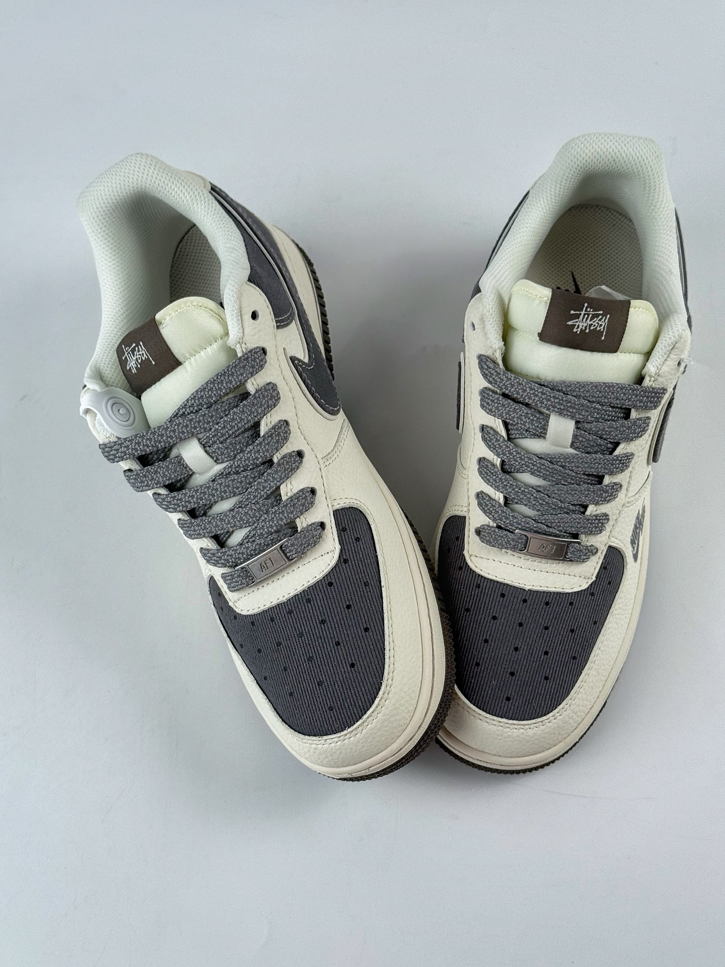 Nike Air Force 1 Low 07 x Stussy 白灰小勾满天星 JP8028-011