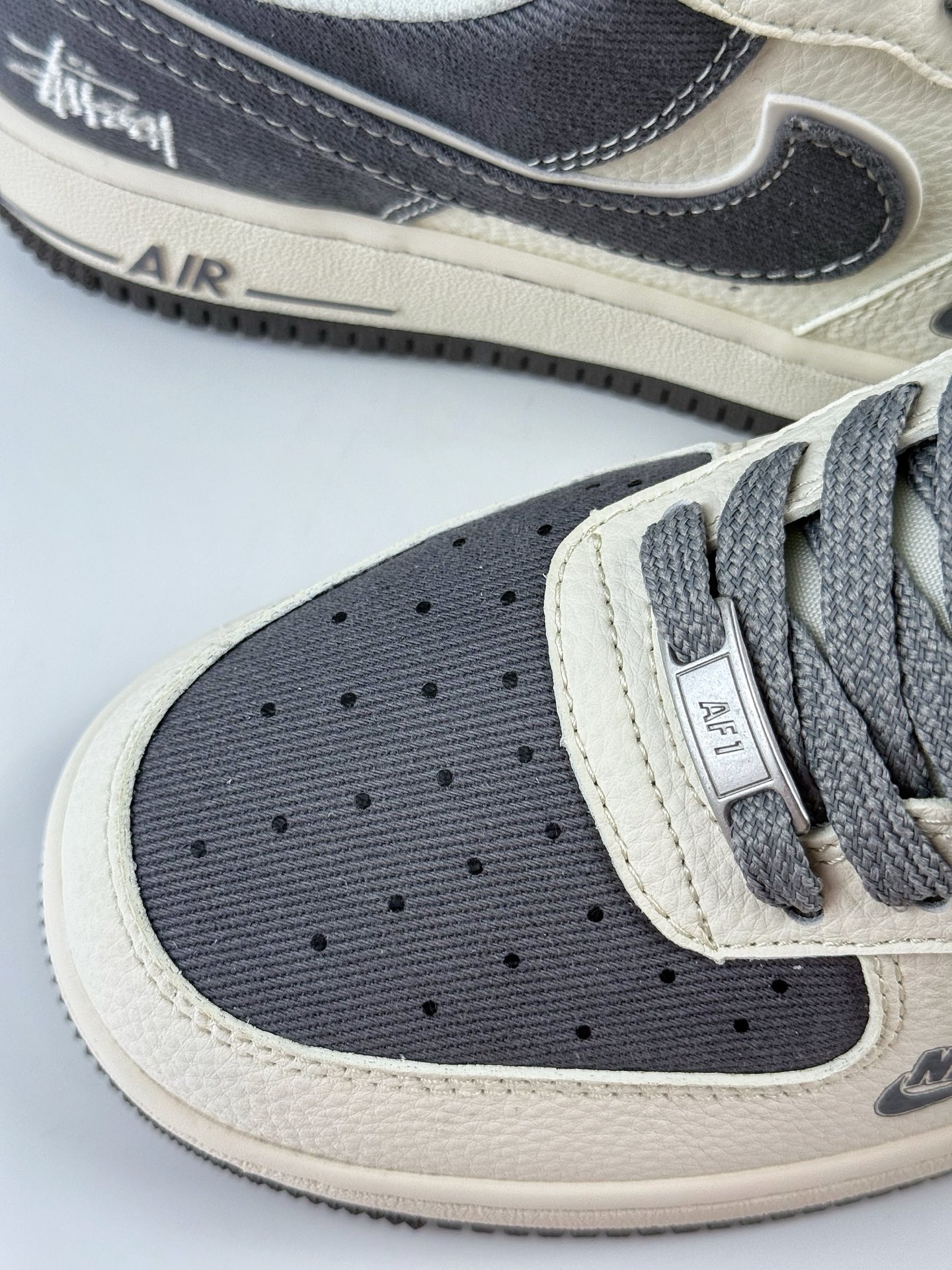 Nike Air Force 1 Low 07 x Stussy 白灰小勾满天星 JP8028-011