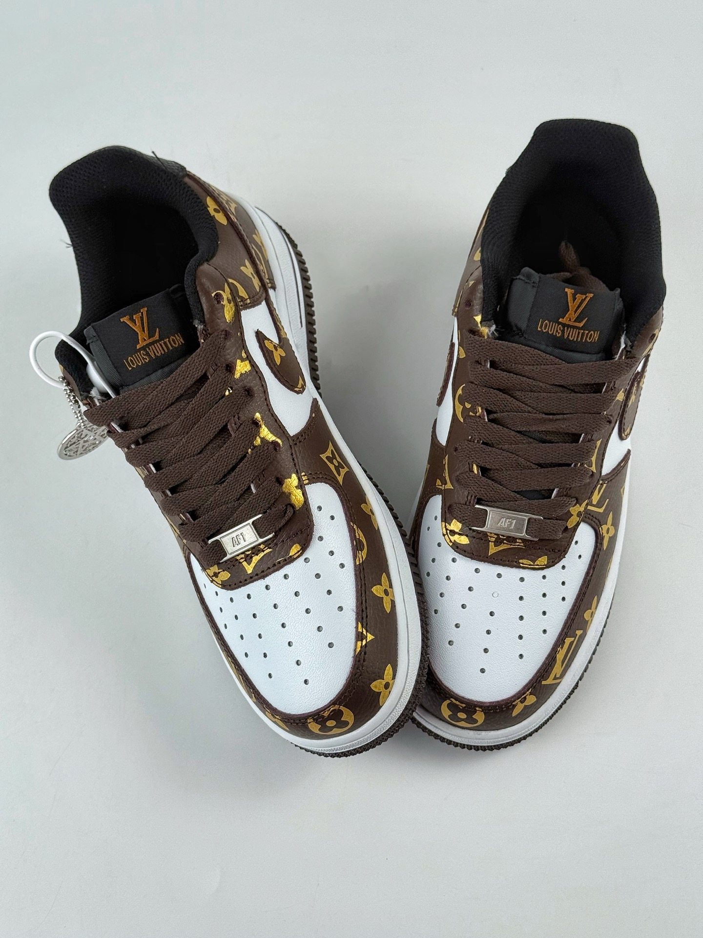 Nike Air Force 1 Low 07 x Louis Vuitton 棕白满印小勾 CZ3986-004
