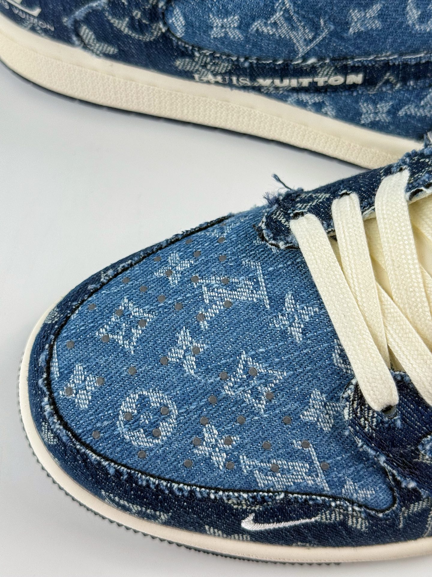 280 Travis Scott x Nike Air Jordan 1 Low x Louis Vuitton Air Jordan 1 Low 反转深蓝牛仔小勾倒钩 XD0798-312