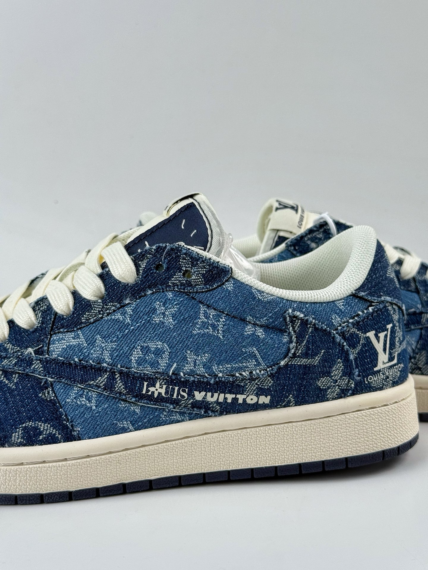 280 Travis Scott x Nike Air Jordan 1 Low x Louis Vuitton Air Jordan 1 Low 反转深蓝牛仔小勾倒钩 XD0798-312