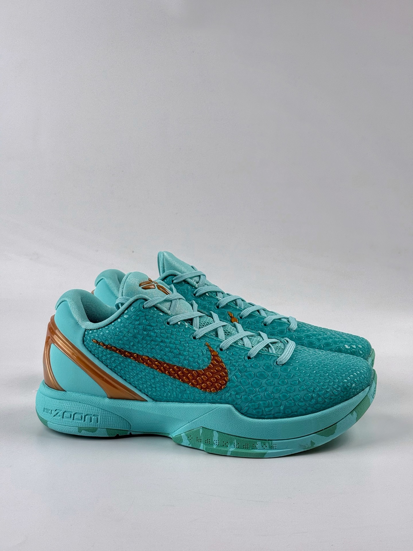 KOBE VI PROTRO 复古实战篮球鞋 鞋款保留科比六代元年配置 IQ5774-300