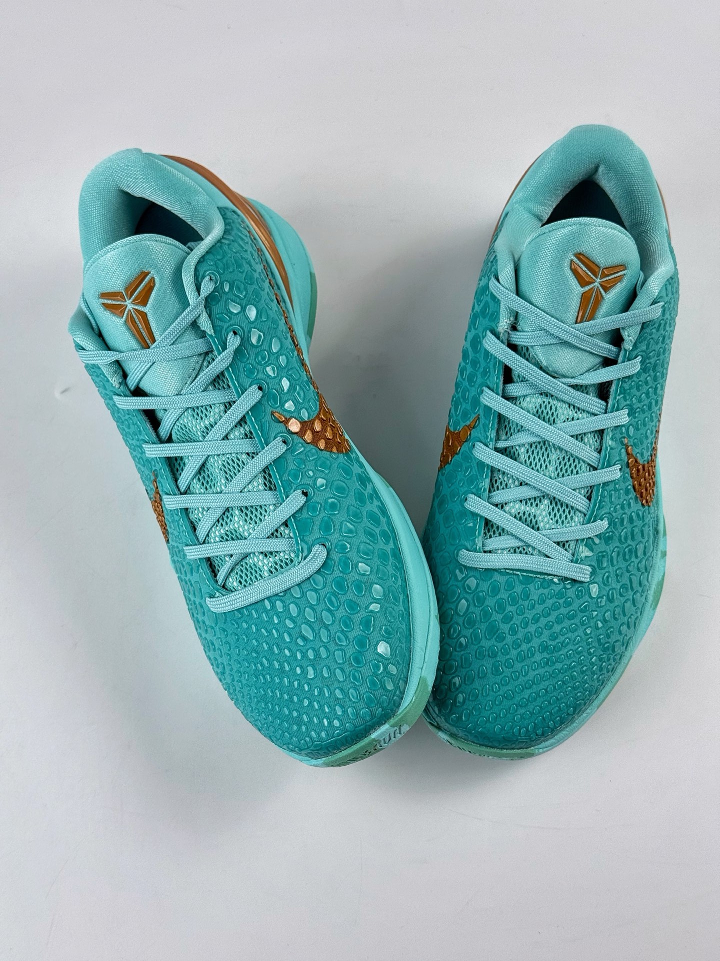 KOBE VI PROTRO 复古实战篮球鞋 鞋款保留科比六代元年配置 IQ5774-300