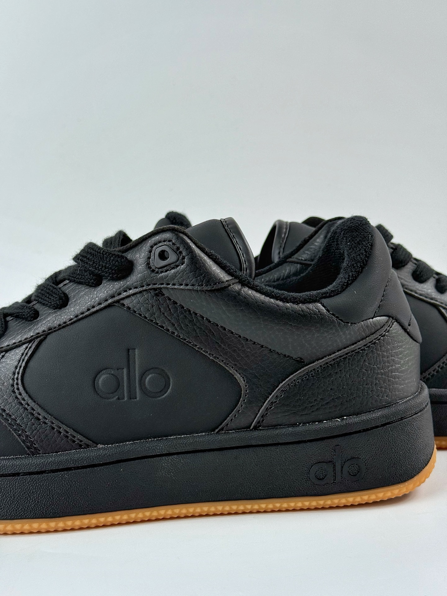 170 Alo Yoga Recovery Mode 明星同款 内增高低帮休闲板鞋