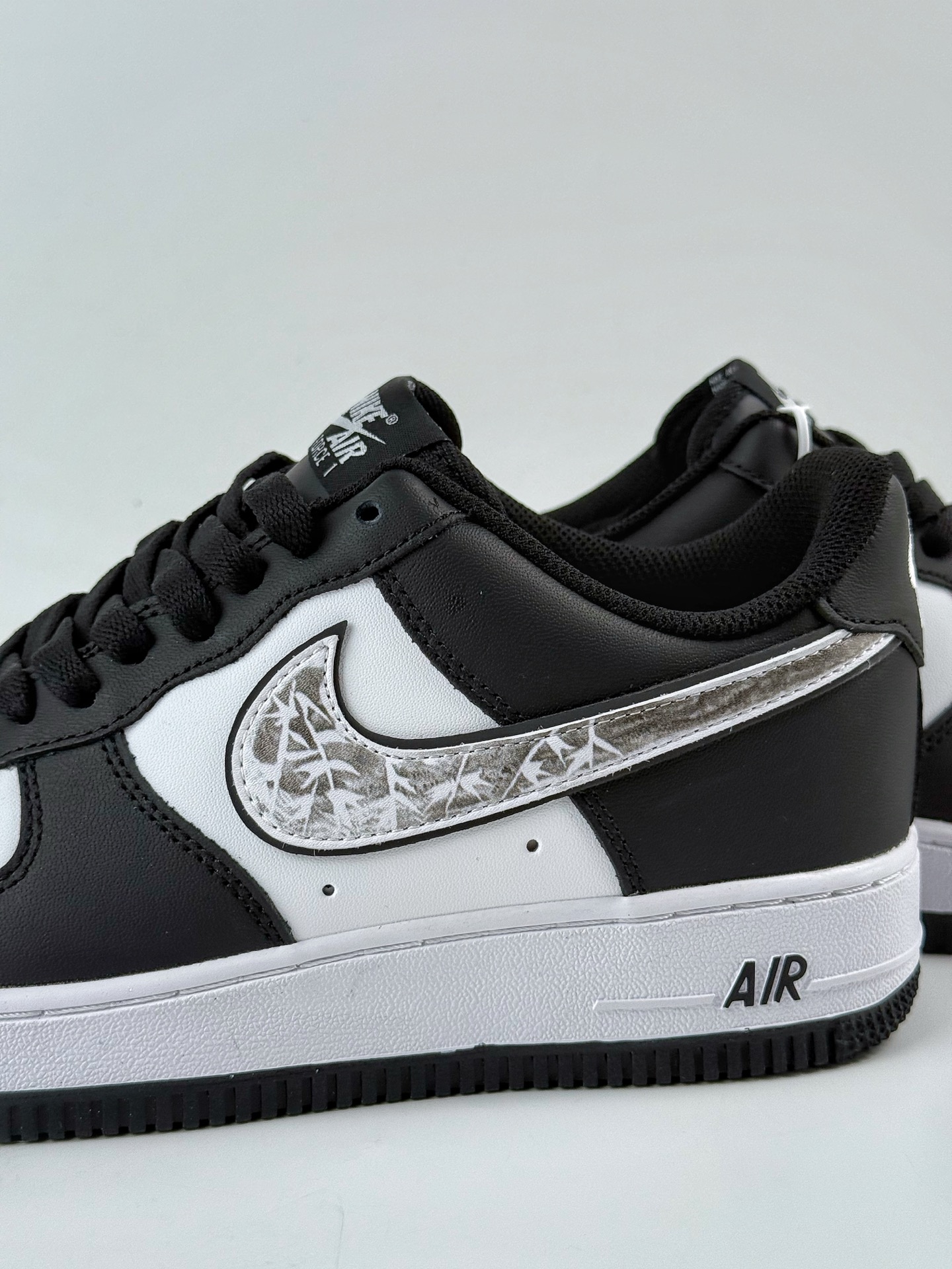Nike Air Force 1 Low 07 恋爱 礼袋装 黑白 ZH0316-118