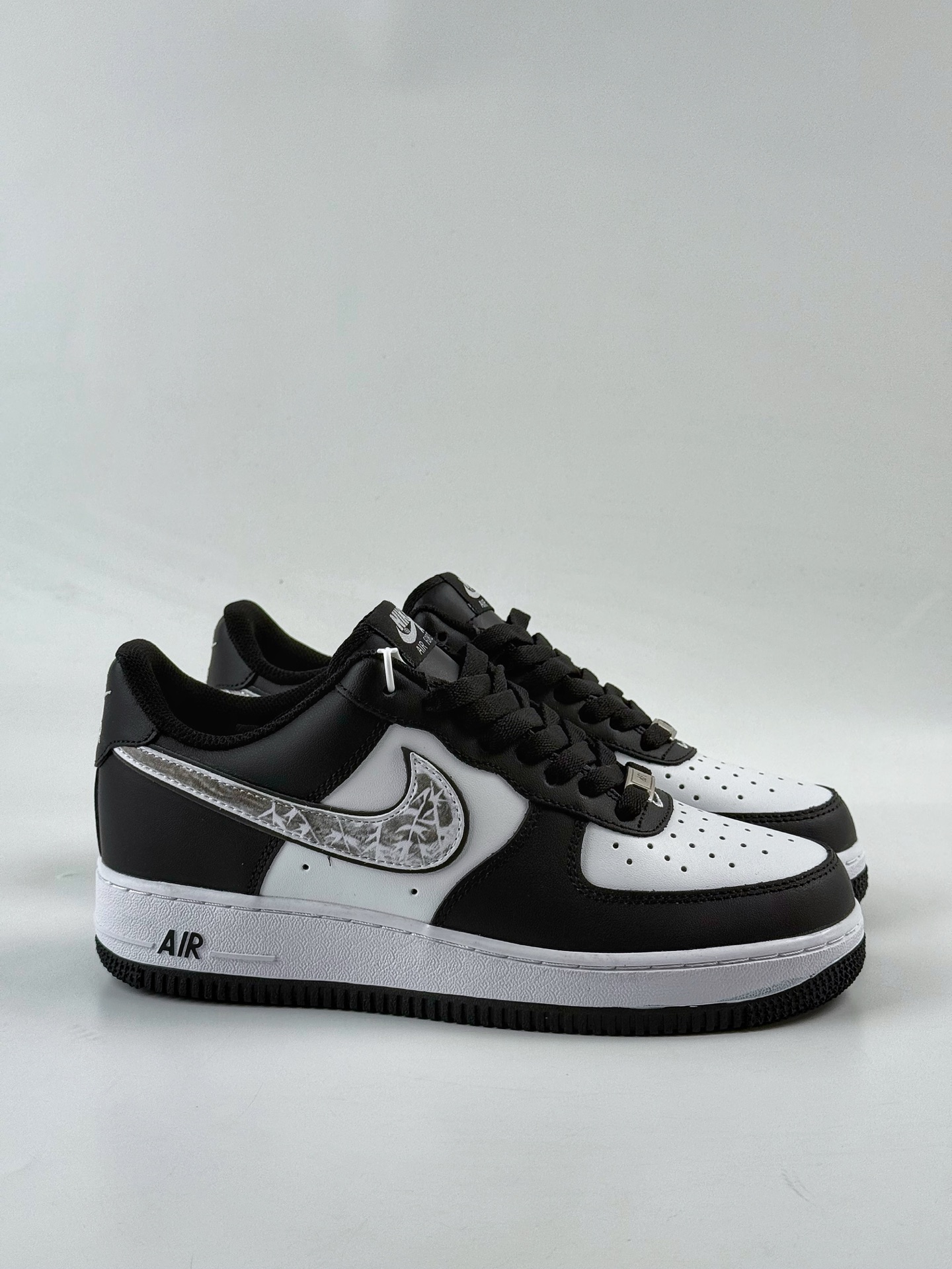 Nike Air Force 1 Low 07 恋爱 礼袋装 黑白 ZH0316-118