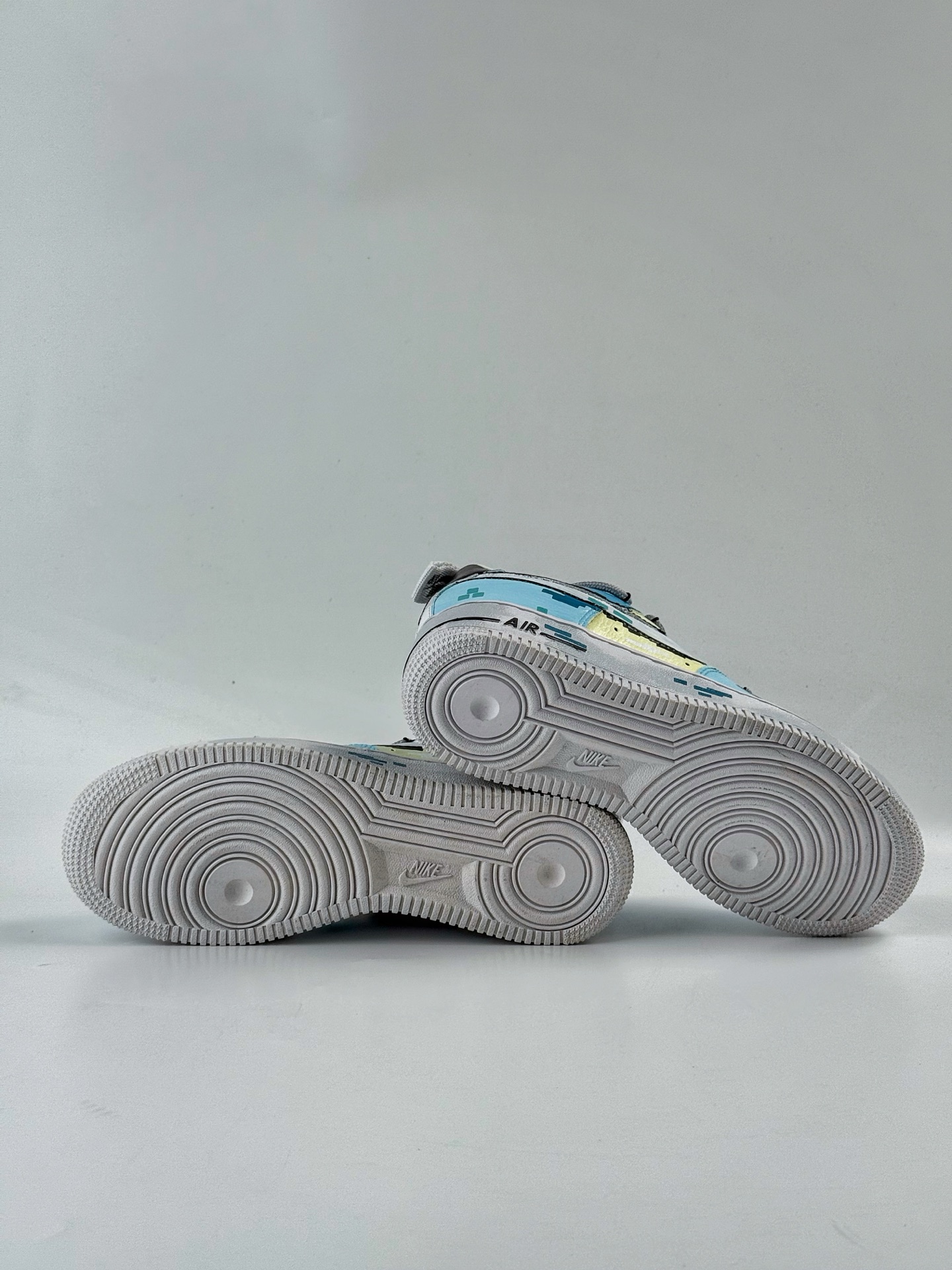 Nike Air Force 1 Low 07 星辉雪影 冰雪 雪花 涂鸦 蓝白 FB8917-300