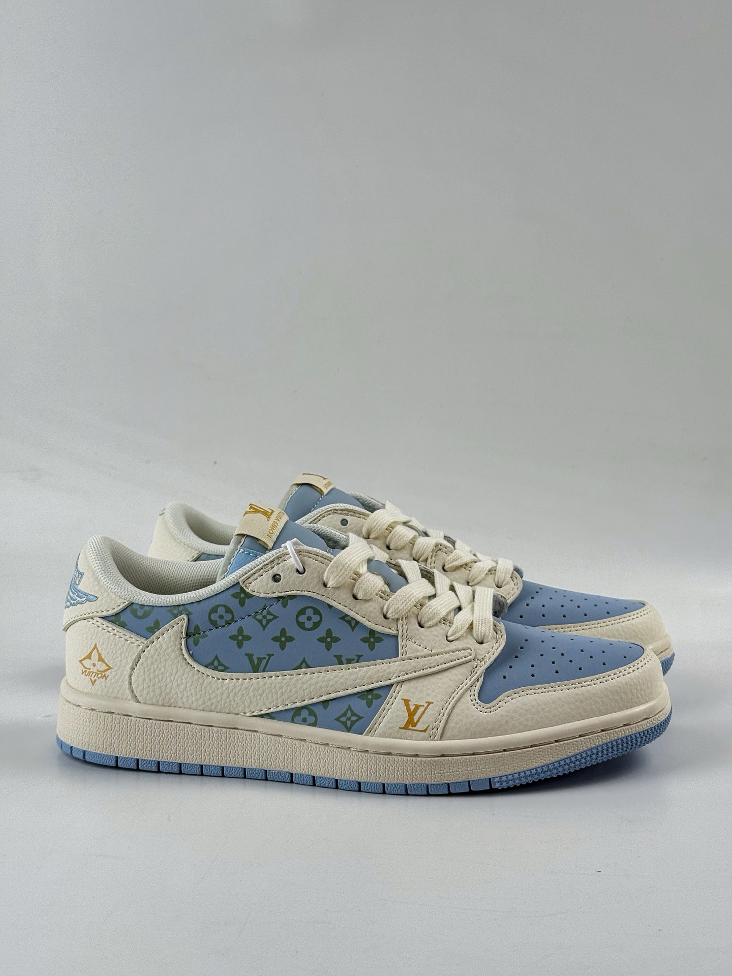 280 Travis Scott x Nike Air Jordan 1 Low x Louis Vuitton Air Jordan 1 Low 反转白蓝倒钩 ZH2598-163