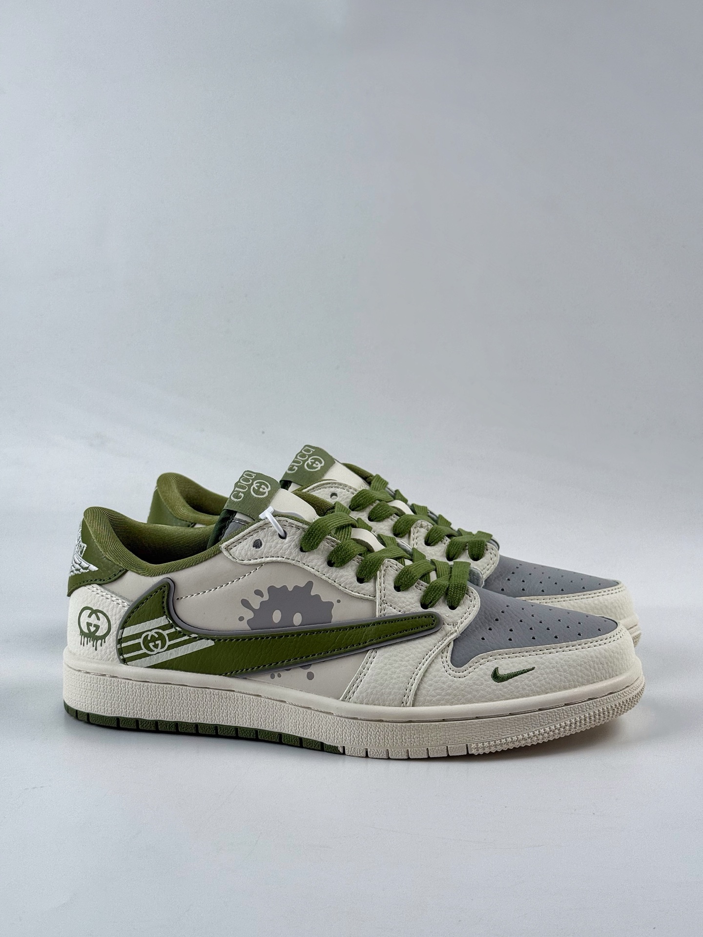 Travis Scott x Nike Air Jordan 1 Low x GUCCI Air Jordan 1 Low 反转白灰绿小勾倒钩 XD0798-307