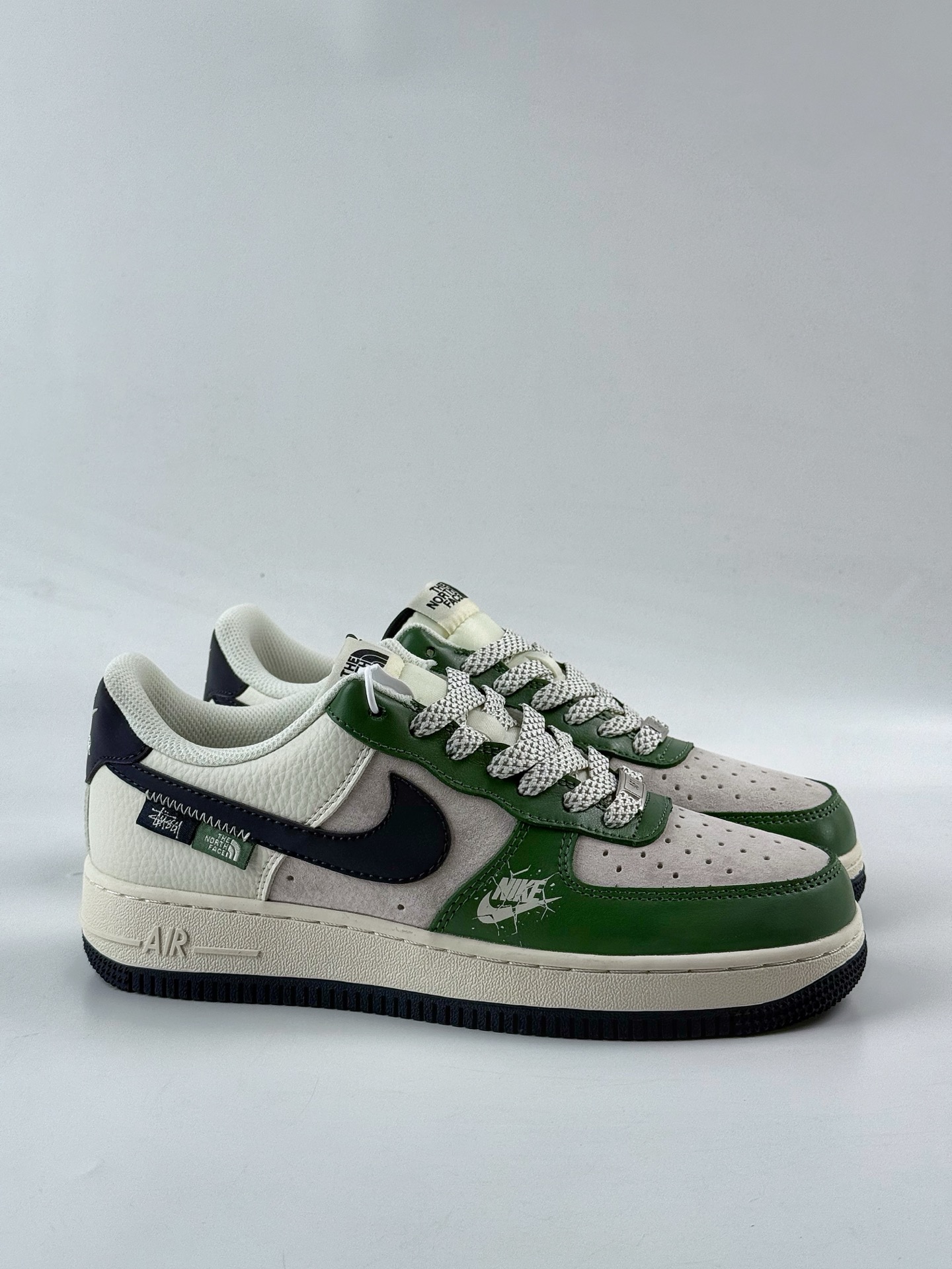 240 Nike Air Force 1 Low 07 x The North Face x Stussy 绿灰白 HS8068-053