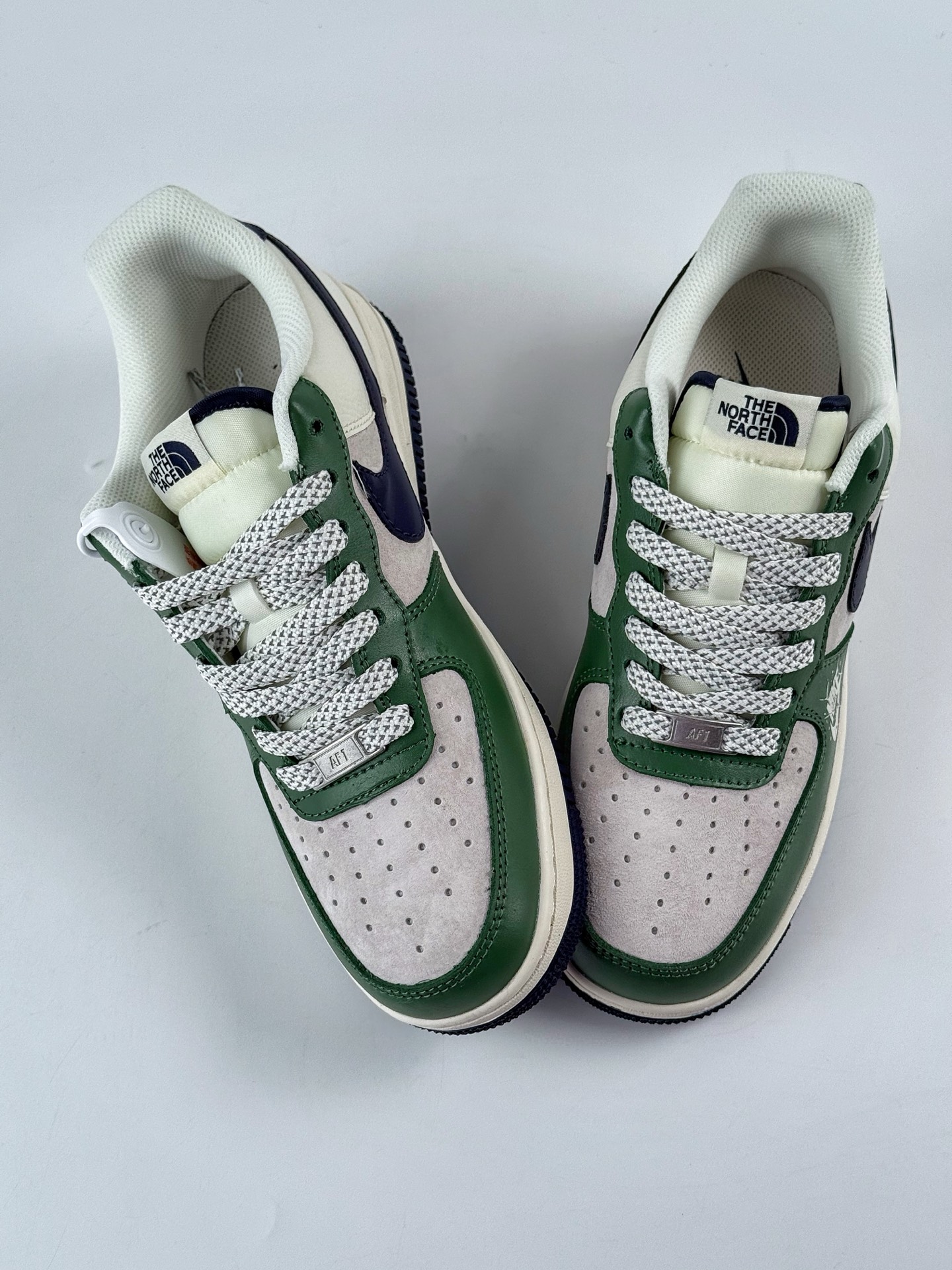 240 Nike Air Force 1 Low 07 x The North Face x Stussy 绿灰白 HS8068-053