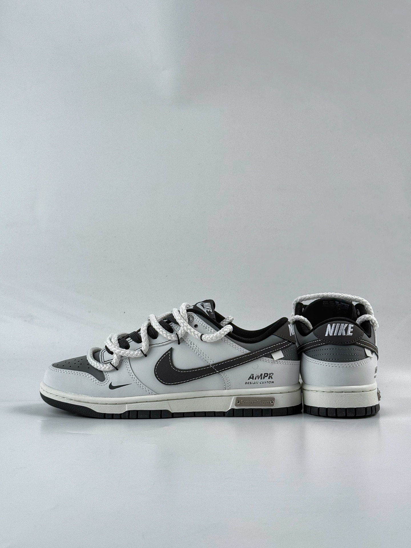 NIKE SB Dunk Low 终似少年 灰黑 WB0510-064