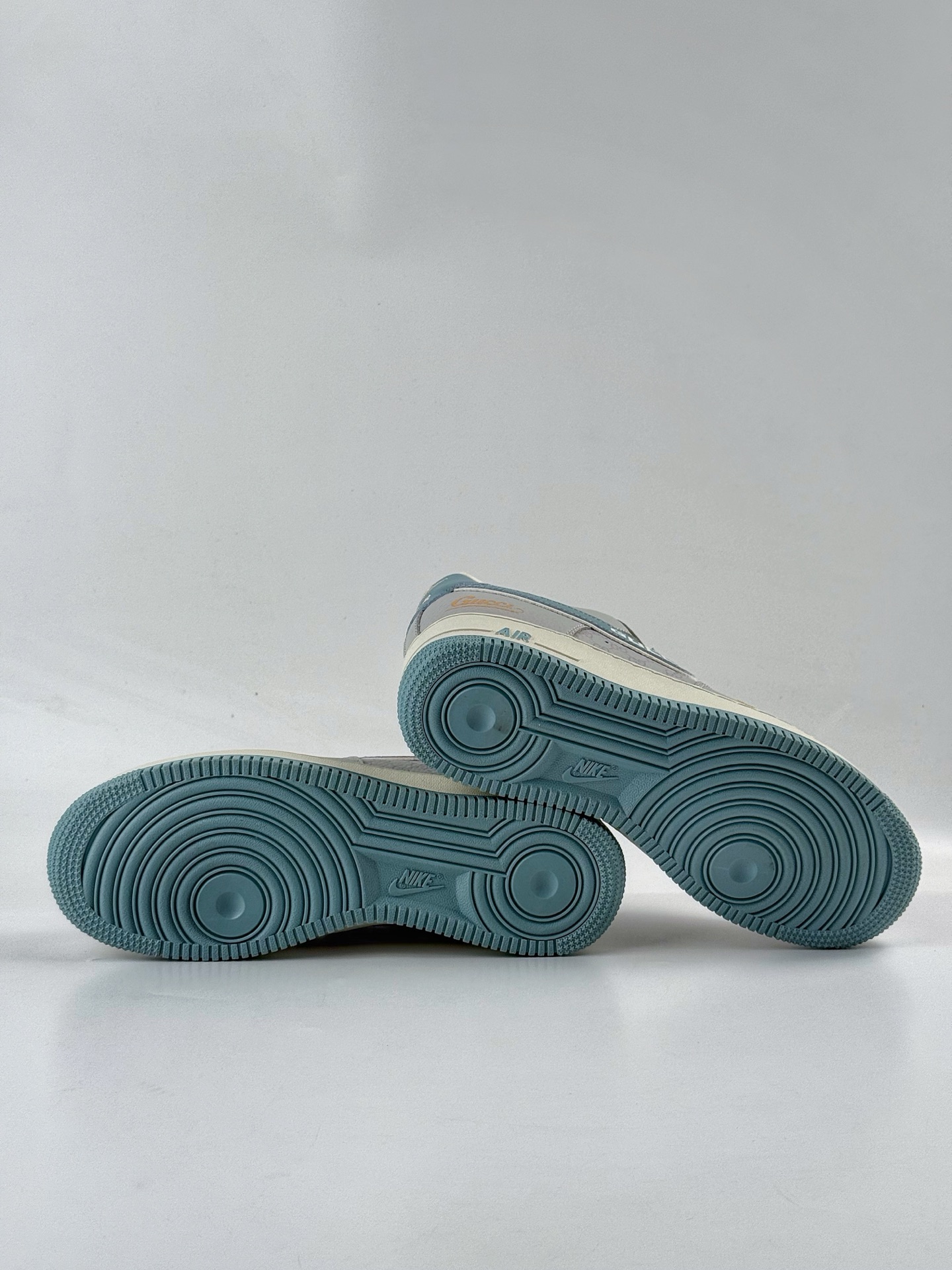 Nike Air Force 1 Low 07 x GUCCI 灰蓝 YF9511-800