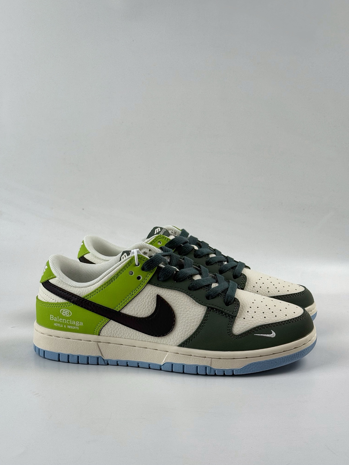 280 Nike SB Dunk Low x Balenciaga 绿白小勾 ZH2598-274