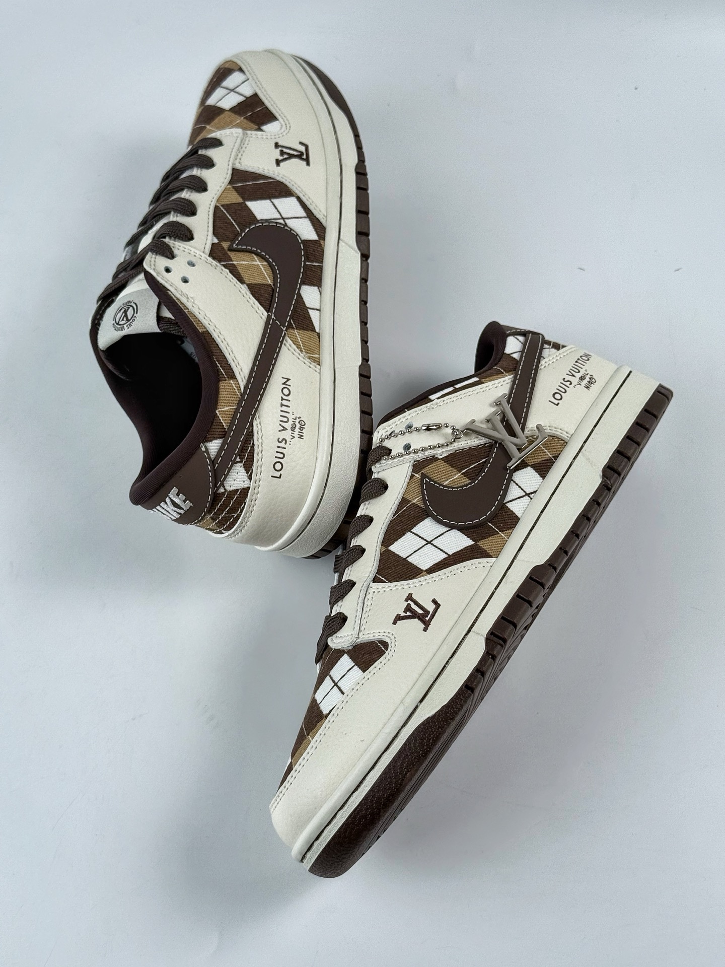 NIKE SB Dunk Low RETRO x Louis Vuitton 白棕方格 SC0601-461