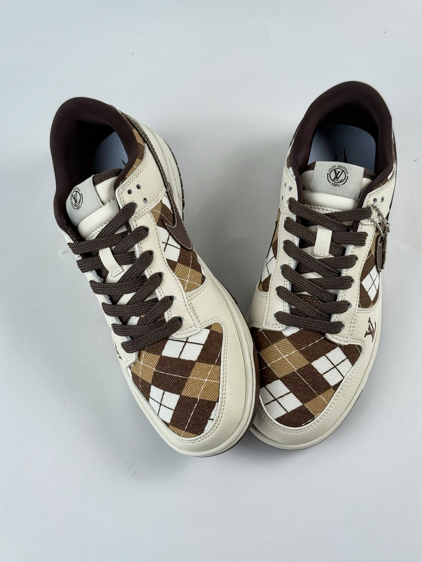NIKE SB Dunk Low RETRO x Louis Vuitton 白棕方格 SC0601-461