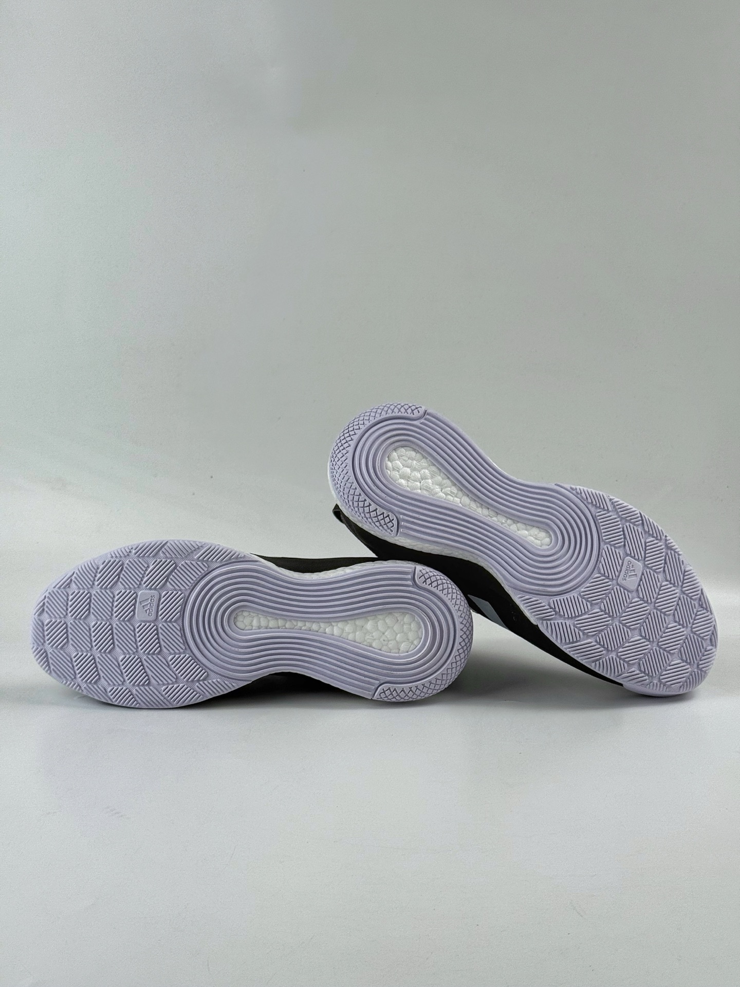 ADIDAS CRAZYFLIGHT MID 运动鞋 记忆回弹BOOST真爆大底 运动排球鞋 FX1971