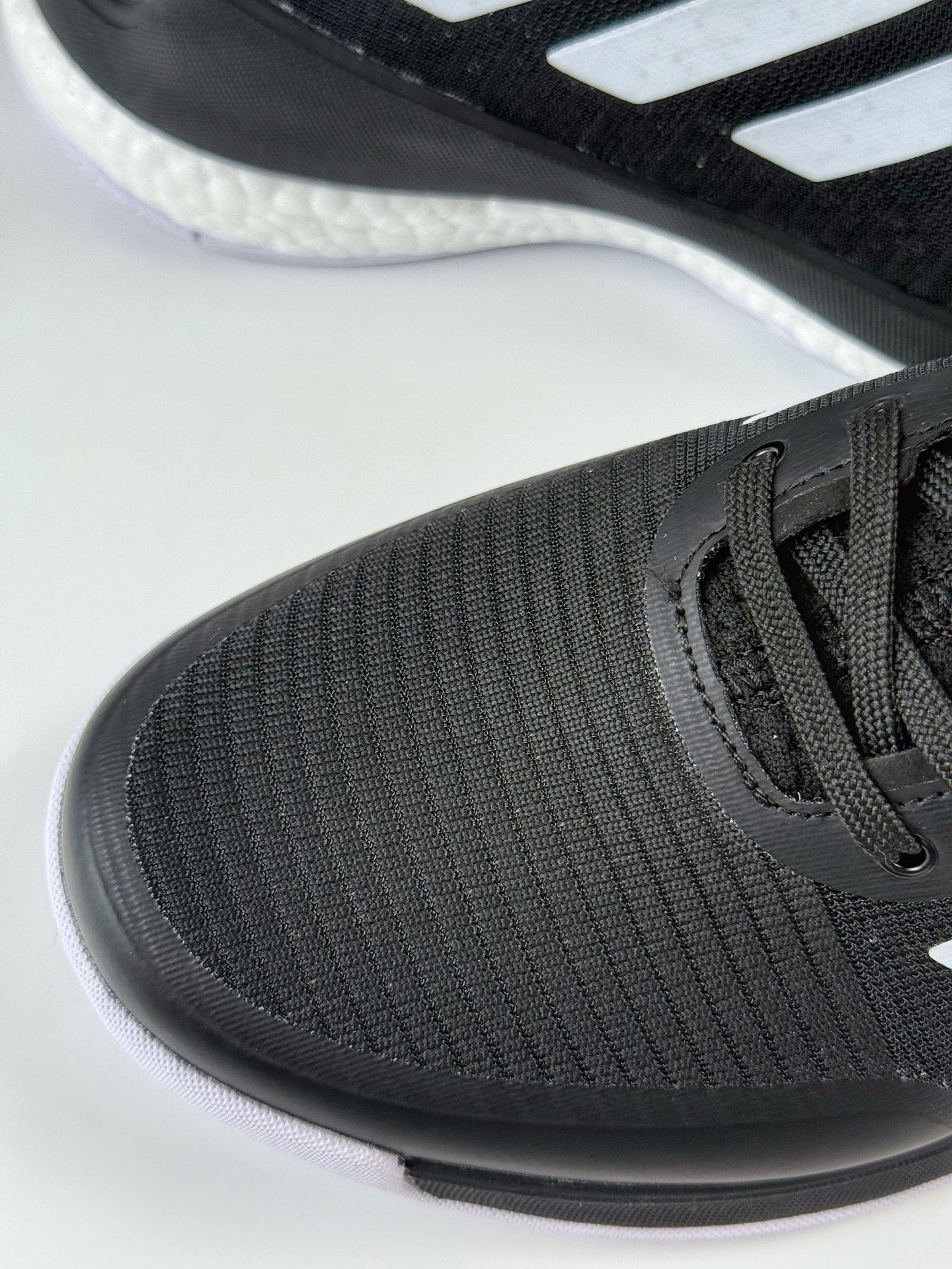 ADIDAS CRAZYFLIGHT MID 运动鞋 记忆回弹BOOST真爆大底 运动排球鞋 FX1971