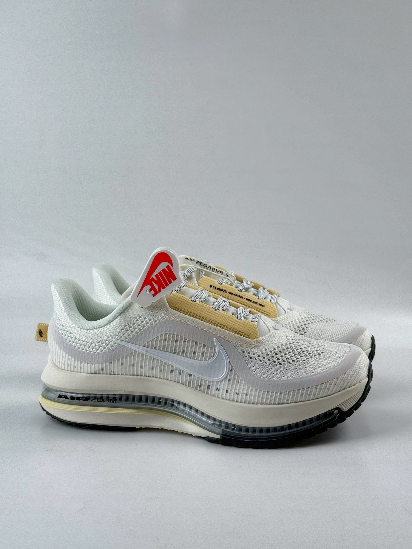 Nike Pegasus Premium 减震防滑耐磨透气 低帮跑步鞋 HQ2593-104