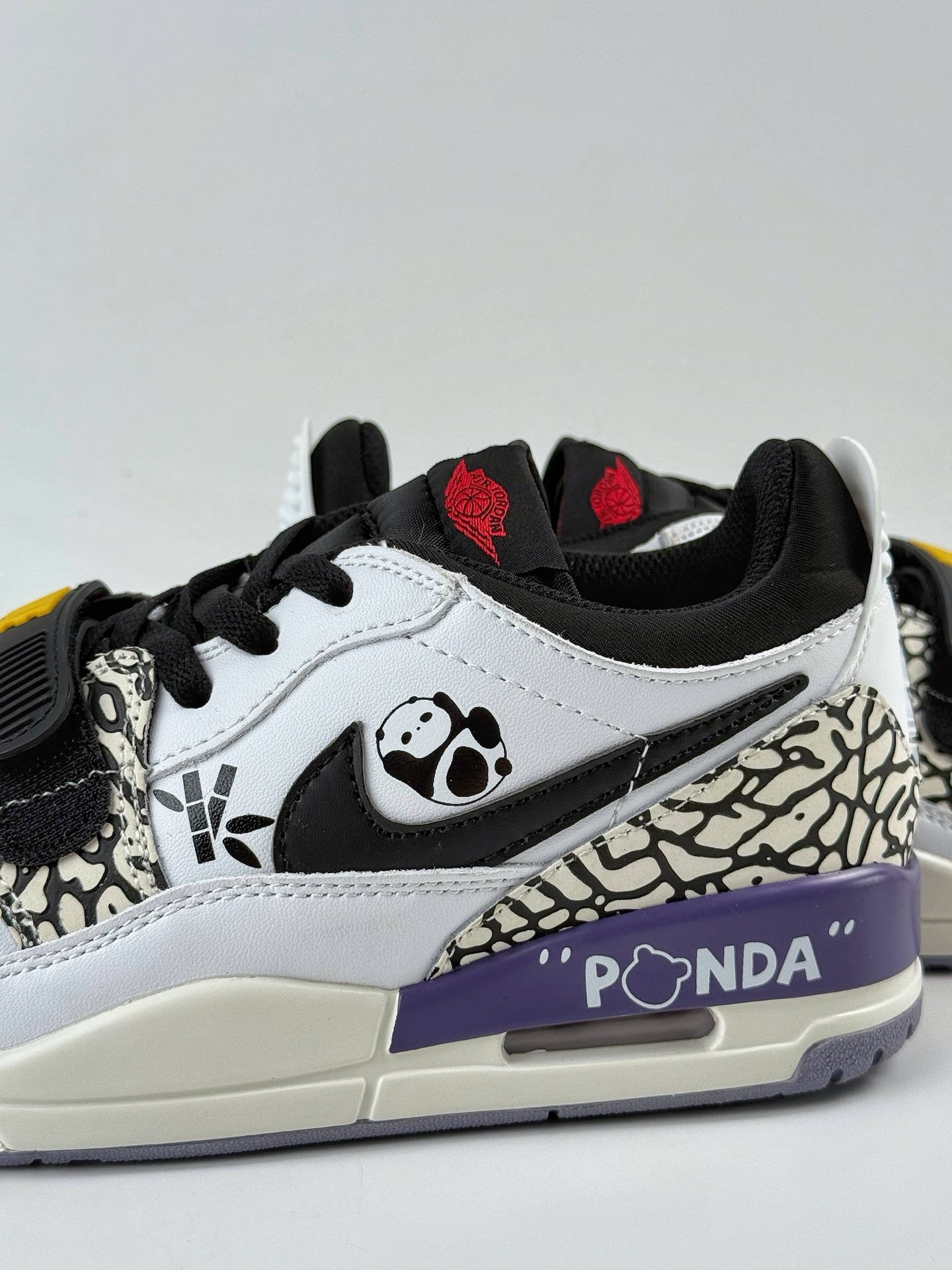 Nike Air Jordan Legacy 312 Low 乔丹最强三合一混合版 白蓝红熊猫 CD7069-102