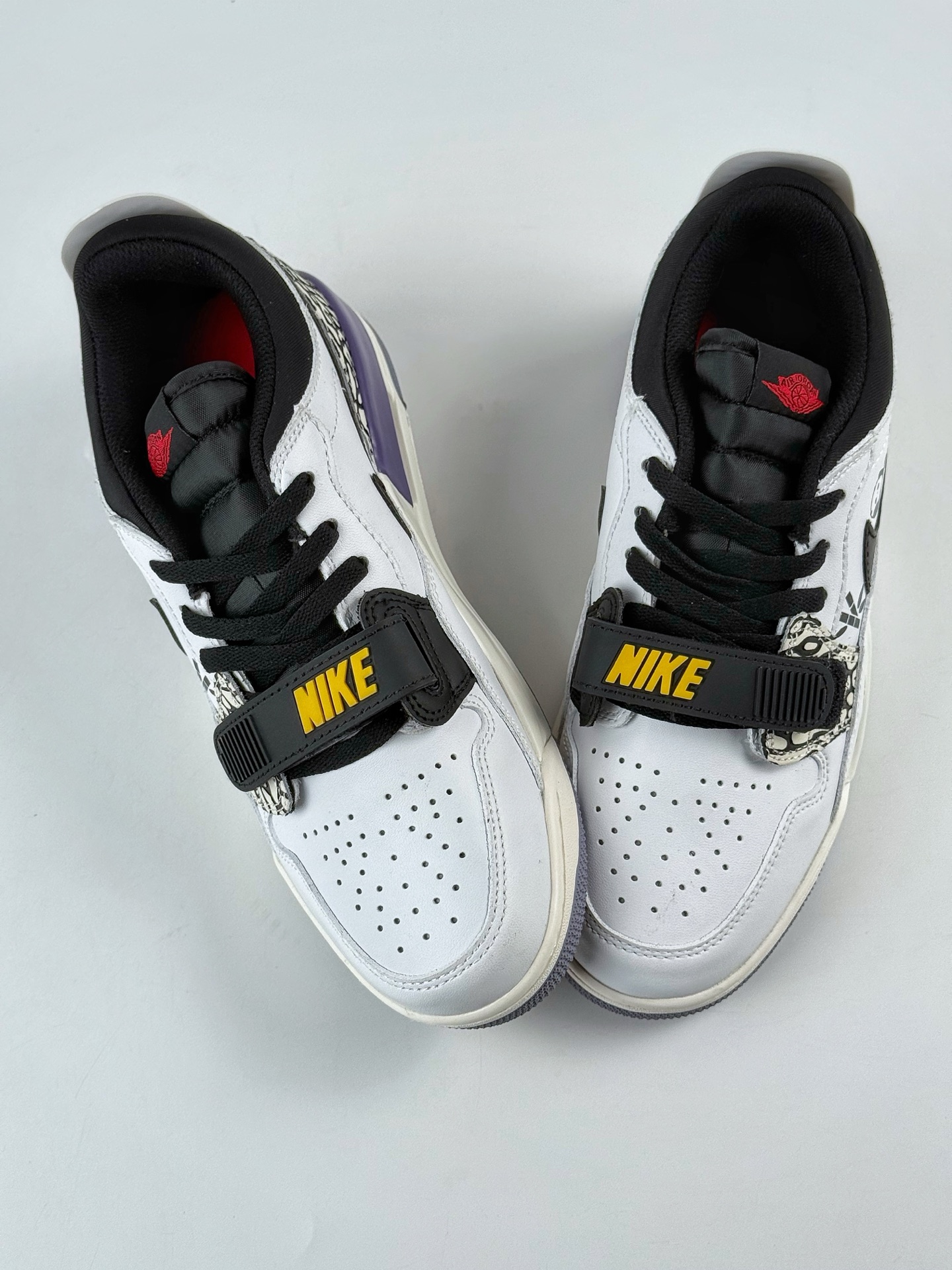 Nike Air Jordan Legacy 312 Low 乔丹最强三合一混合版 白蓝红熊猫 CD7069-102