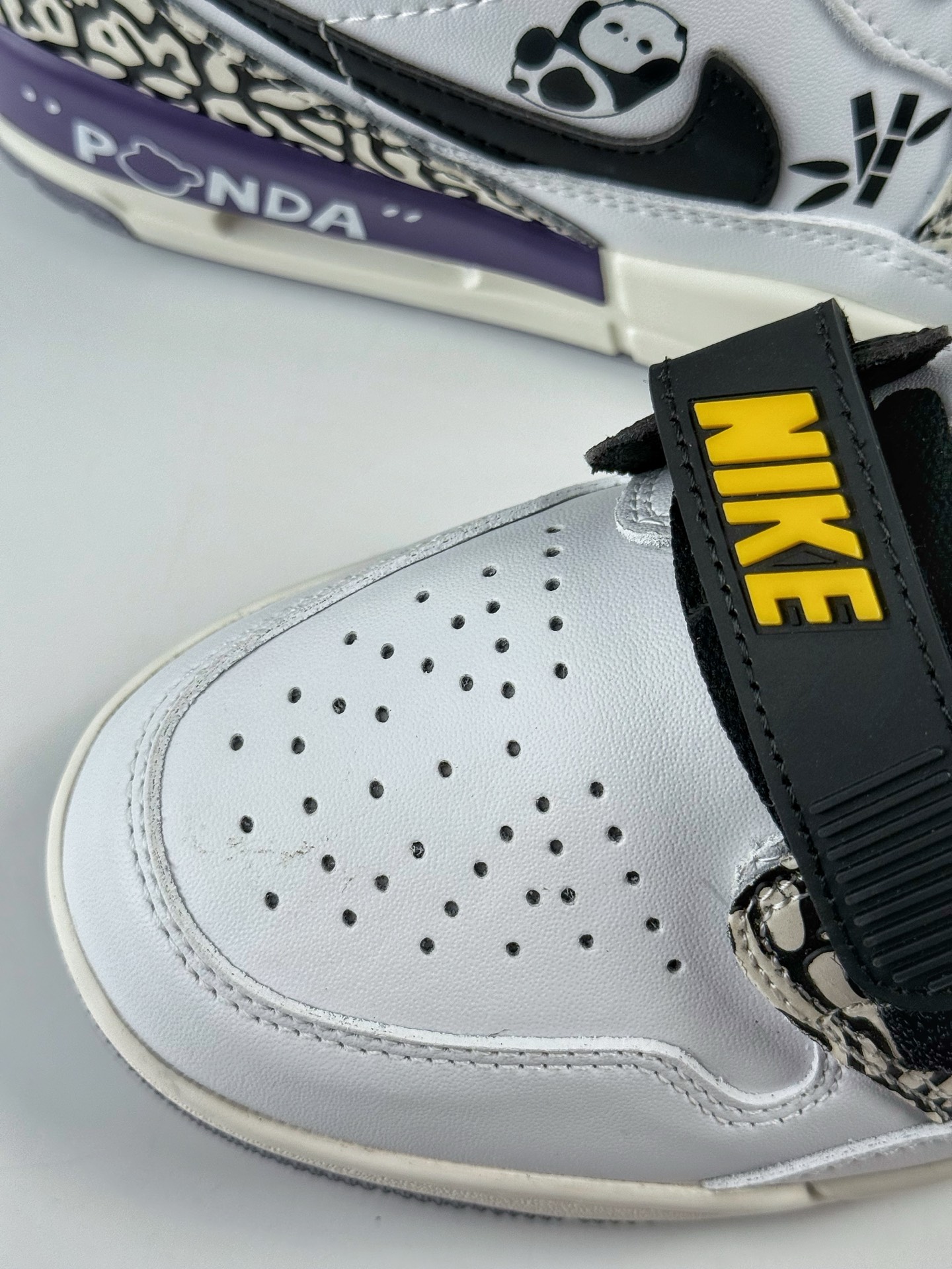 Nike Air Jordan Legacy 312 Low 乔丹最强三合一混合版 白蓝红熊猫 CD7069-102