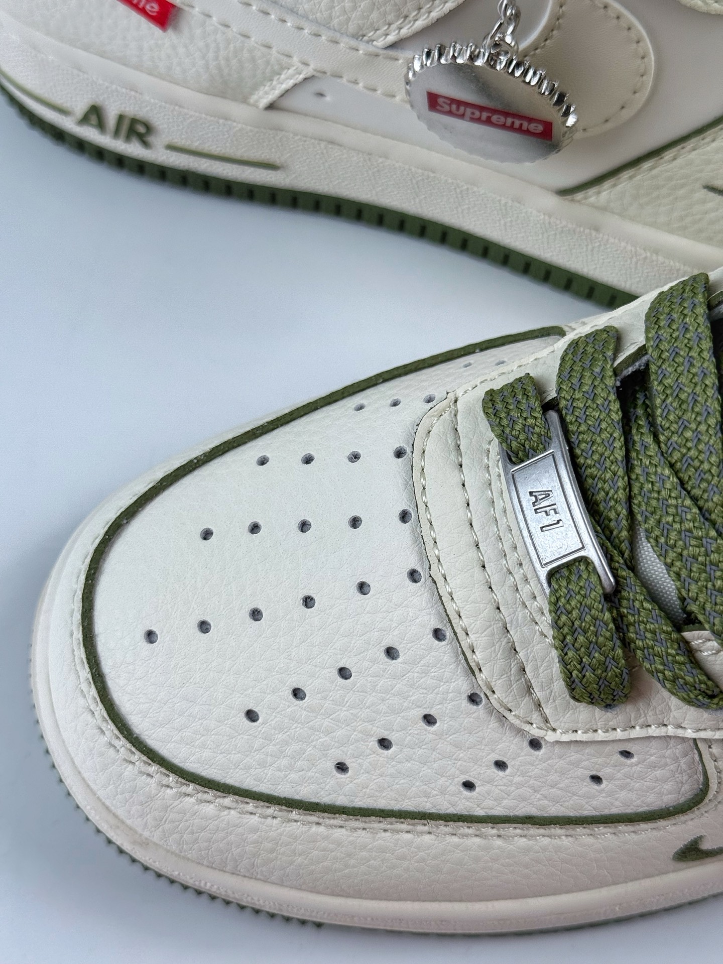 260 Nike Air Force 1 Low 07 x superme 白绿小勾 XX3168-221-Chinese UA Cheap High Quatity Brand Clothes Bags handbags Sneakers wholesale wholesaler seller from China Factory suppliers Fashion Clothing Shoes best Quality Beautiful Price 260 Nike Air Force 1 Low 07 x superme 白绿小勾 XX3168-221