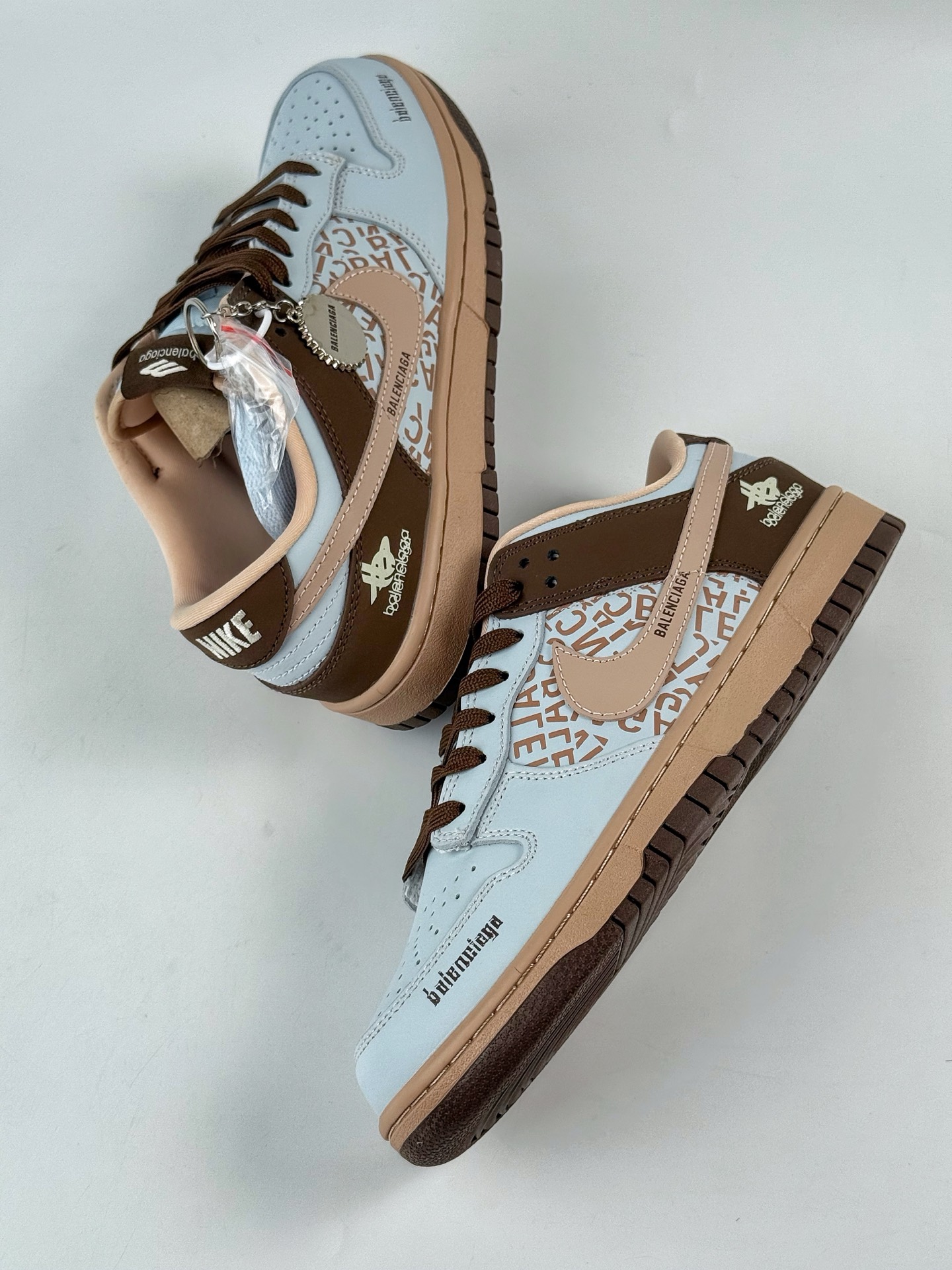 280 Nike SB Dunk Low x Balenciaga 蓝棕 DD1988-002-Chinese UA Cheap High Quatity Brand Clothes Bags handbags Sneakers wholesale wholesaler seller from China Factory suppliers Fashion Clothing Shoes best Quality Beautiful Price 280 Nike SB Dunk Low x Balenciaga 蓝棕 DD1988-002