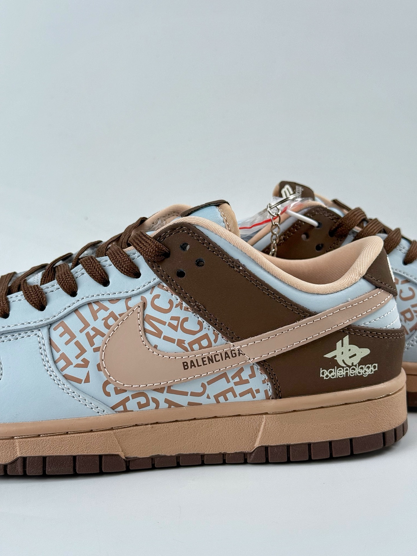 280 Nike SB Dunk Low x Balenciaga 蓝棕 DD1988-002-Chinese UA Cheap High Quatity Brand Clothes Bags handbags Sneakers wholesale wholesaler seller from China Factory suppliers Fashion Clothing Shoes best Quality Beautiful Price 280 Nike SB Dunk Low x Balenciaga 蓝棕 DD1988-002