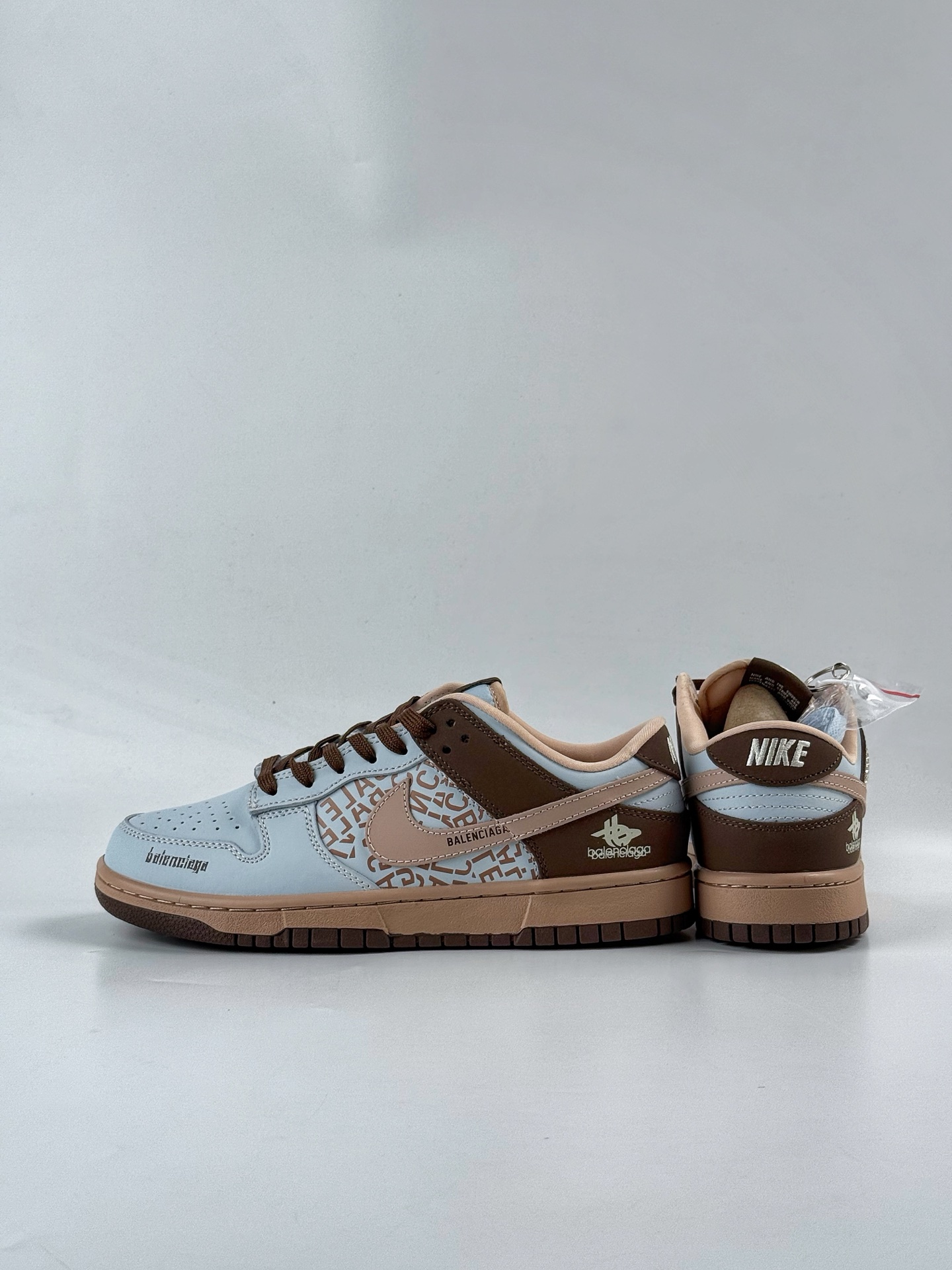 280 Nike SB Dunk Low x Balenciaga 蓝棕 DD1988-002-Chinese UA Cheap High Quatity Brand Clothes Bags handbags Sneakers wholesale wholesaler seller from China Factory suppliers Fashion Clothing Shoes best Quality Beautiful Price 280 Nike SB Dunk Low x Balenciaga 蓝棕 DD1988-002