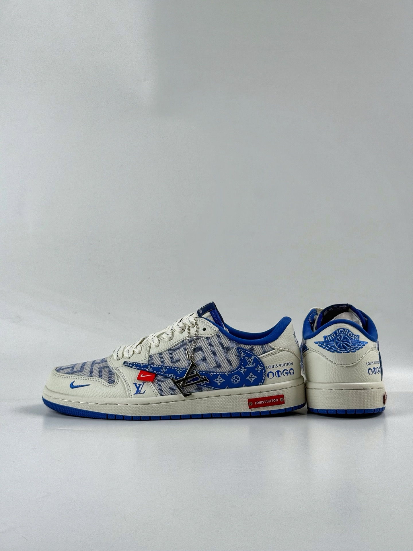 280 Travis Scott x Nike Air Jordan 1 Low x Louis Vuitton Air Jordan 1 Low 反转白蓝小勾倒钩 SC0601-055-Chinese UA Cheap High Quatity Brand Clothes Bags handbags Sneakers wholesale wholesaler seller from China Factory suppliers Fashion Clothing Shoes best Quality Beautiful Price 280 Travis Scott x Nike Air Jordan 1 Low x Louis Vuitton Air Jordan 1 Low 反转白蓝小勾倒钩 SC0601-055