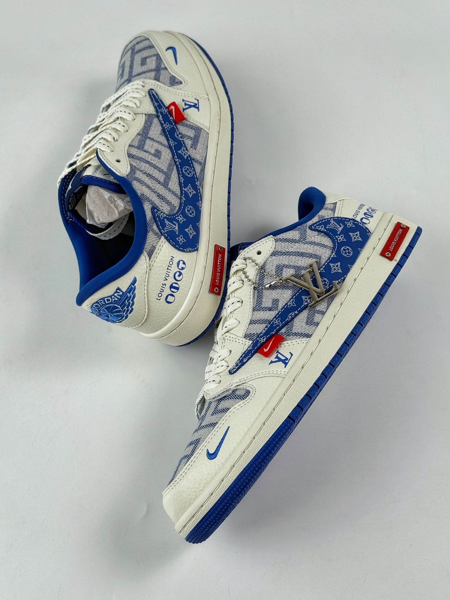 280 Travis Scott x Nike Air Jordan 1 Low x Louis Vuitton Air Jordan 1 Low 反转白蓝小勾倒钩 SC0601-055-Chinese UA Cheap High Quatity Brand Clothes Bags handbags Sneakers wholesale wholesaler seller from China Factory suppliers Fashion Clothing Shoes best Quality Beautiful Price 280 Travis Scott x Nike Air Jordan 1 Low x Louis Vuitton Air Jordan 1 Low 反转白蓝小勾倒钩 SC0601-055