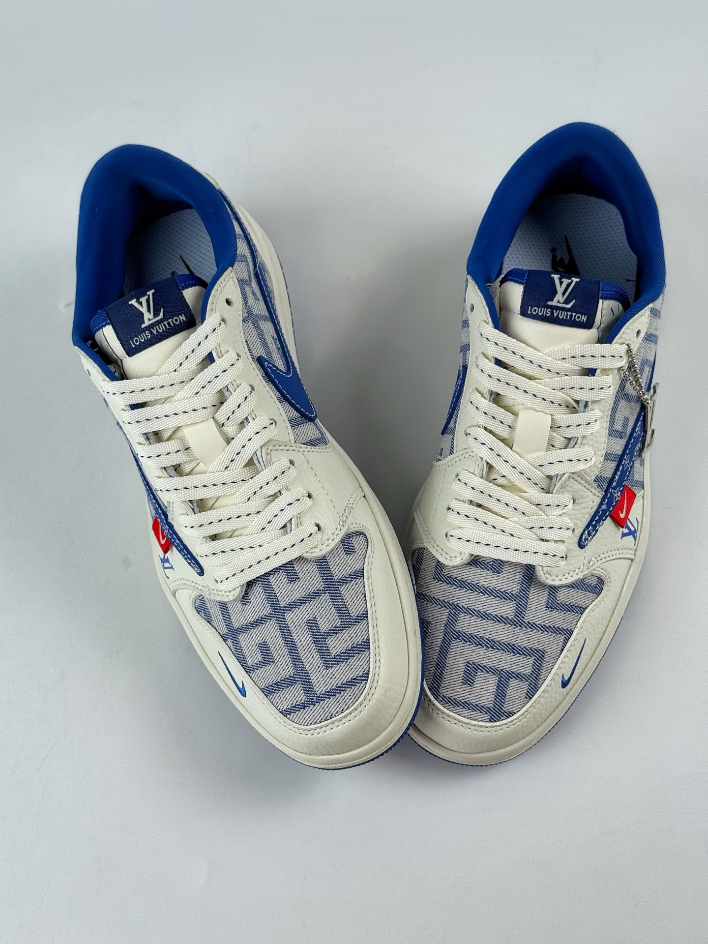 280 Travis Scott x Nike Air Jordan 1 Low x Louis Vuitton Air Jordan 1 Low 反转白蓝小勾倒钩 SC0601-055-Chinese UA Cheap High Quatity Brand Clothes Bags handbags Sneakers wholesale wholesaler seller from China Factory suppliers Fashion Clothing Shoes best Quality Beautiful Price 280 Travis Scott x Nike Air Jordan 1 Low x Louis Vuitton Air Jordan 1 Low 反转白蓝小勾倒钩 SC0601-055