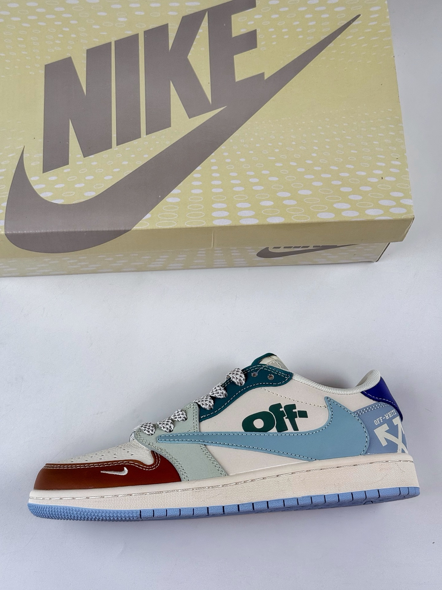 Travis Scott x Nike Air Jordan 1 Low x OFF-WHITE Air Jordan 1 Low 反转红白蓝小勾满天星倒钩 HS8068-066-Top High Quatity Cheap Sneakers Fashion Clothing Clothes Bags handbags Shoes of all Brand wholesale With The best Quality And Beautiful Price from China Factory Chinese suppliers wholesaler seller Travis Scott x Nike Air Jordan 1 Low x OFF-WHITE Air Jordan 1 Low 反转红白蓝小勾满天星倒钩 HS8068-066