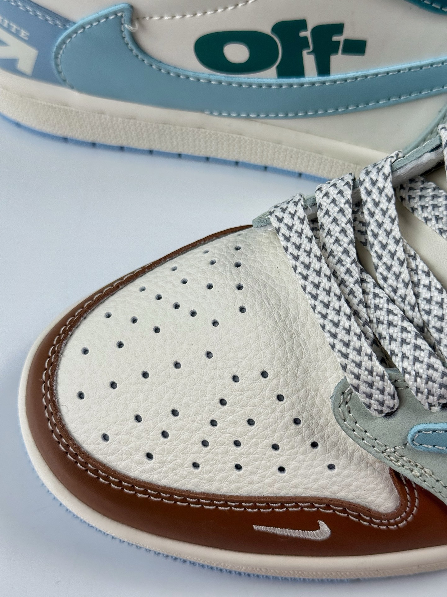 Travis Scott x Nike Air Jordan 1 Low x OFF-WHITE Air Jordan 1 Low 反转红白蓝小勾满天星倒钩 HS8068-066-Top High Quatity Cheap Sneakers Fashion Clothing Clothes Bags handbags Shoes of all Brand wholesale With The best Quality And Beautiful Price from China Factory Chinese suppliers wholesaler seller Travis Scott x Nike Air Jordan 1 Low x OFF-WHITE Air Jordan 1 Low 反转红白蓝小勾满天星倒钩 HS8068-066