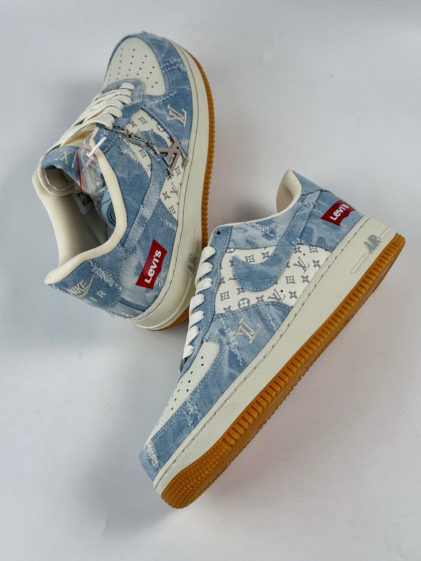 260 Nike Air Force 1 Low 07 x Louis Vuitton 蓝白牛仔 YF9511-814-Chinese UA Cheap High Quatity Brand Clothes Bags handbags Sneakers wholesale wholesaler seller from China Factory suppliers Fashion Clothing Shoes best Quality Beautiful Price 260 Nike Air Force 1 Low 07 x Louis Vuitton 蓝白牛仔 YF9511-814