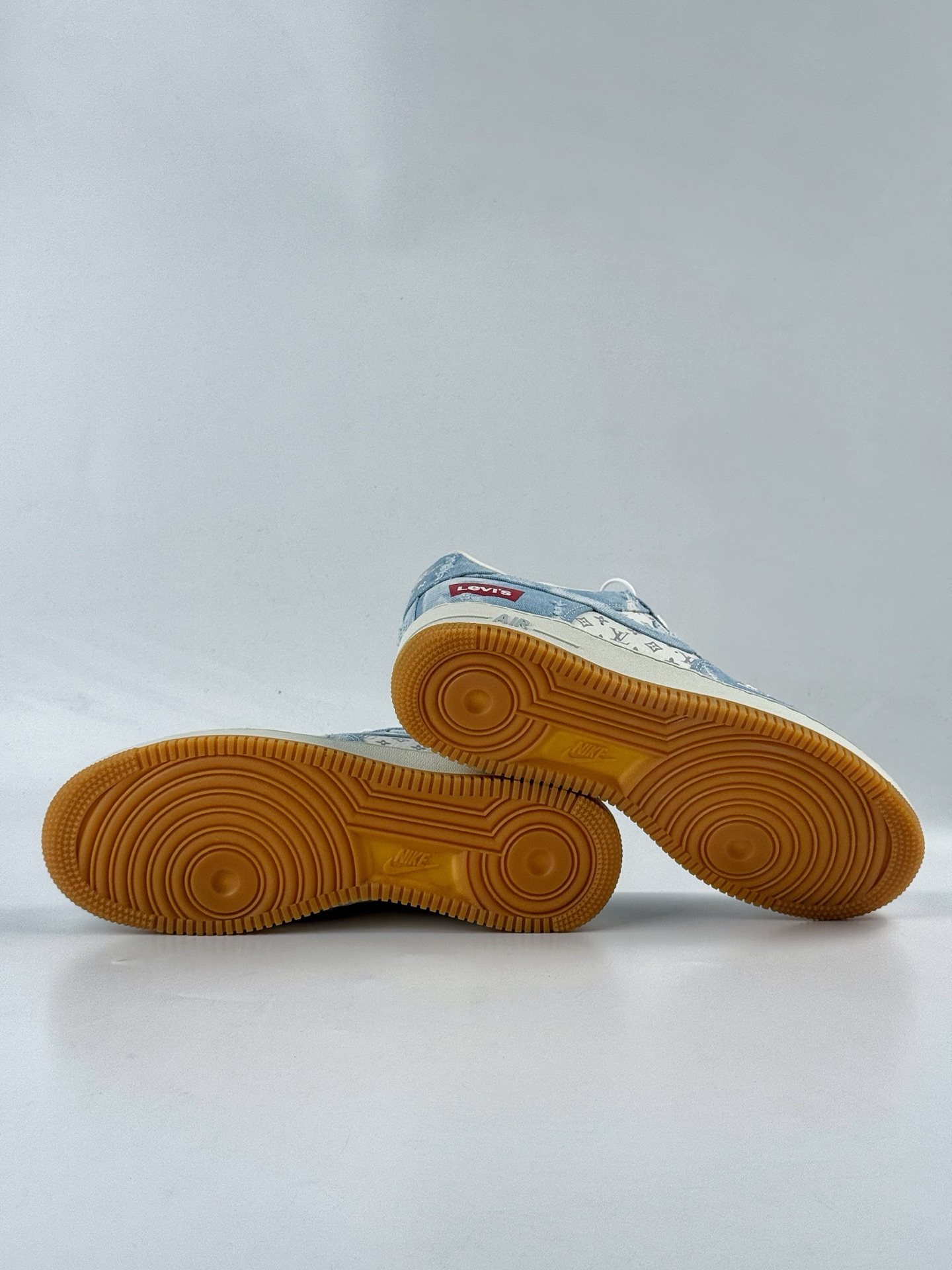 260 Nike Air Force 1 Low 07 x Louis Vuitton 蓝白牛仔 YF9511-814-Chinese UA Cheap High Quatity Brand Clothes Bags handbags Sneakers wholesale wholesaler seller from China Factory suppliers Fashion Clothing Shoes best Quality Beautiful Price 260 Nike Air Force 1 Low 07 x Louis Vuitton 蓝白牛仔 YF9511-814