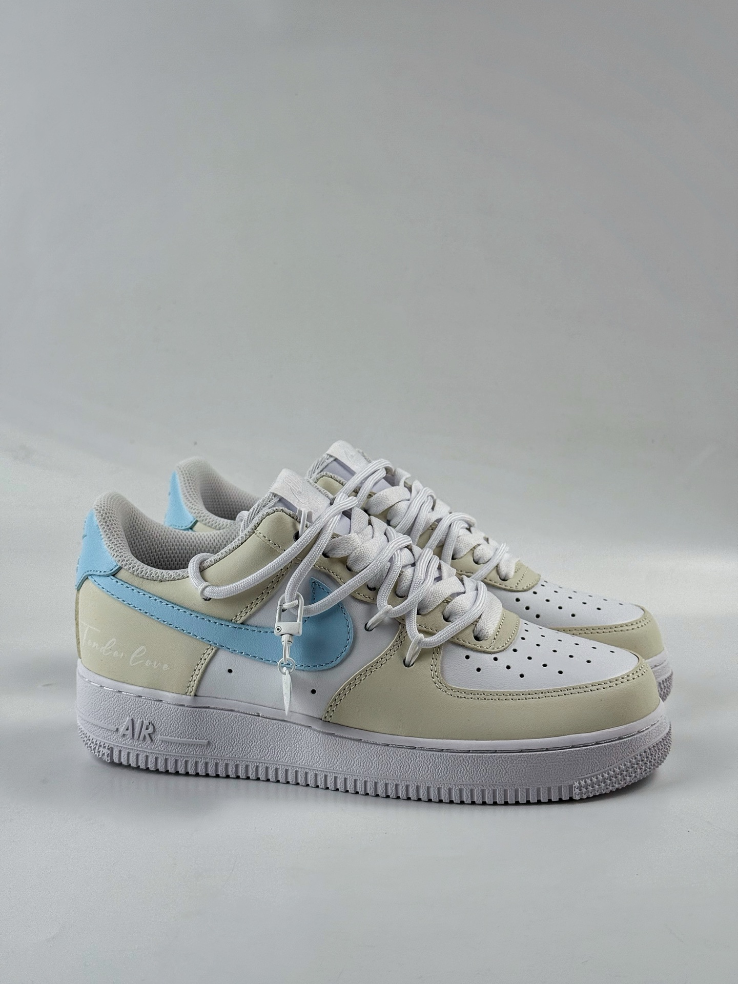 260 Nike Air Force 1 Low 07 柠盐气泡水 多巴胺 夏日 黄白绑带 ZH0316-111
