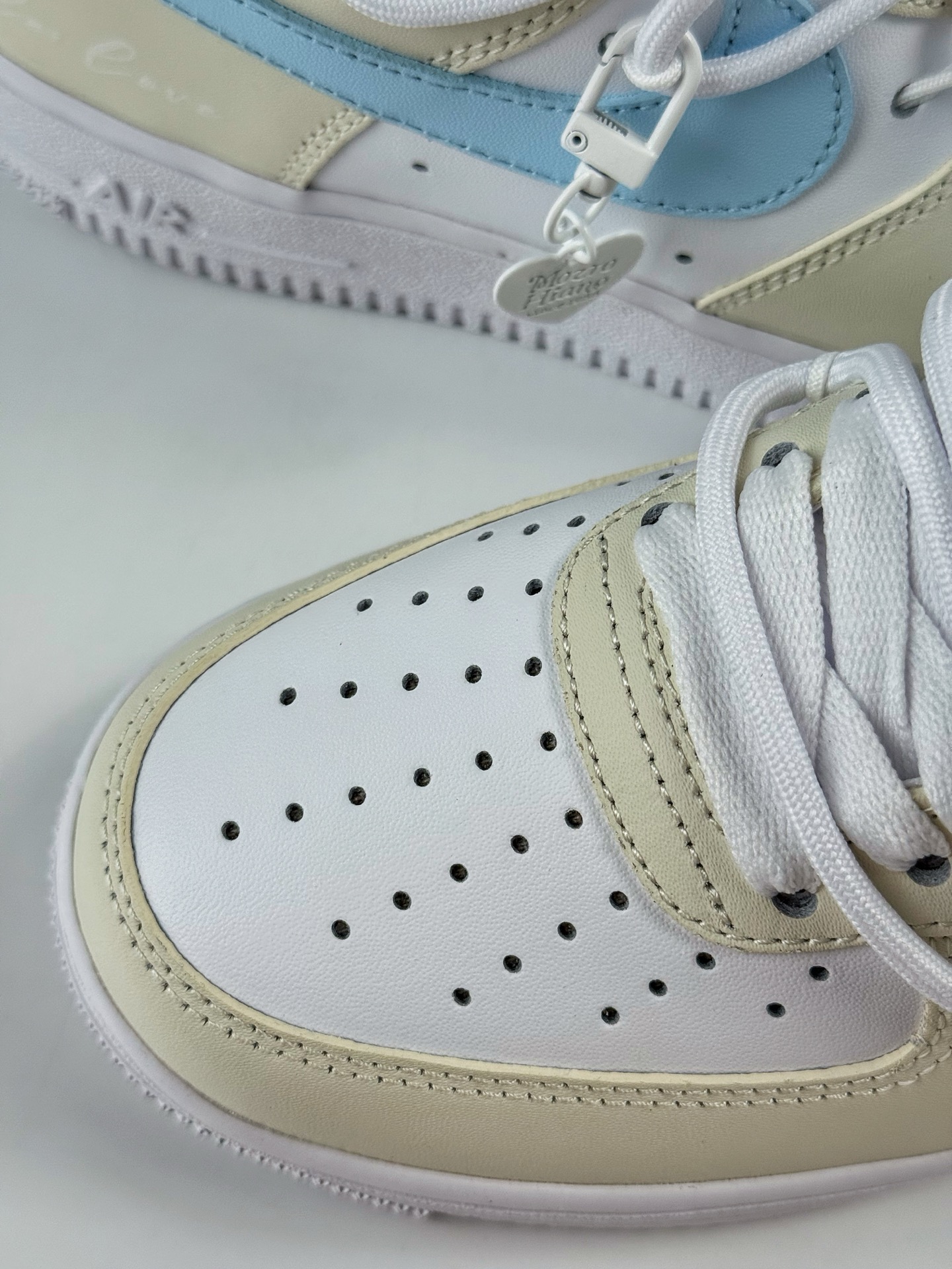 260 Nike Air Force 1 Low 07 柠盐气泡水 多巴胺 夏日 黄白绑带 ZH0316-111