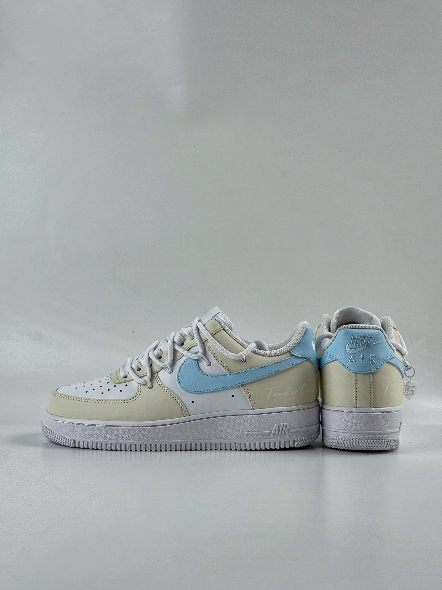260 Nike Air Force 1 Low 07 柠盐气泡水 多巴胺 夏日 黄白绑带 ZH0316-111