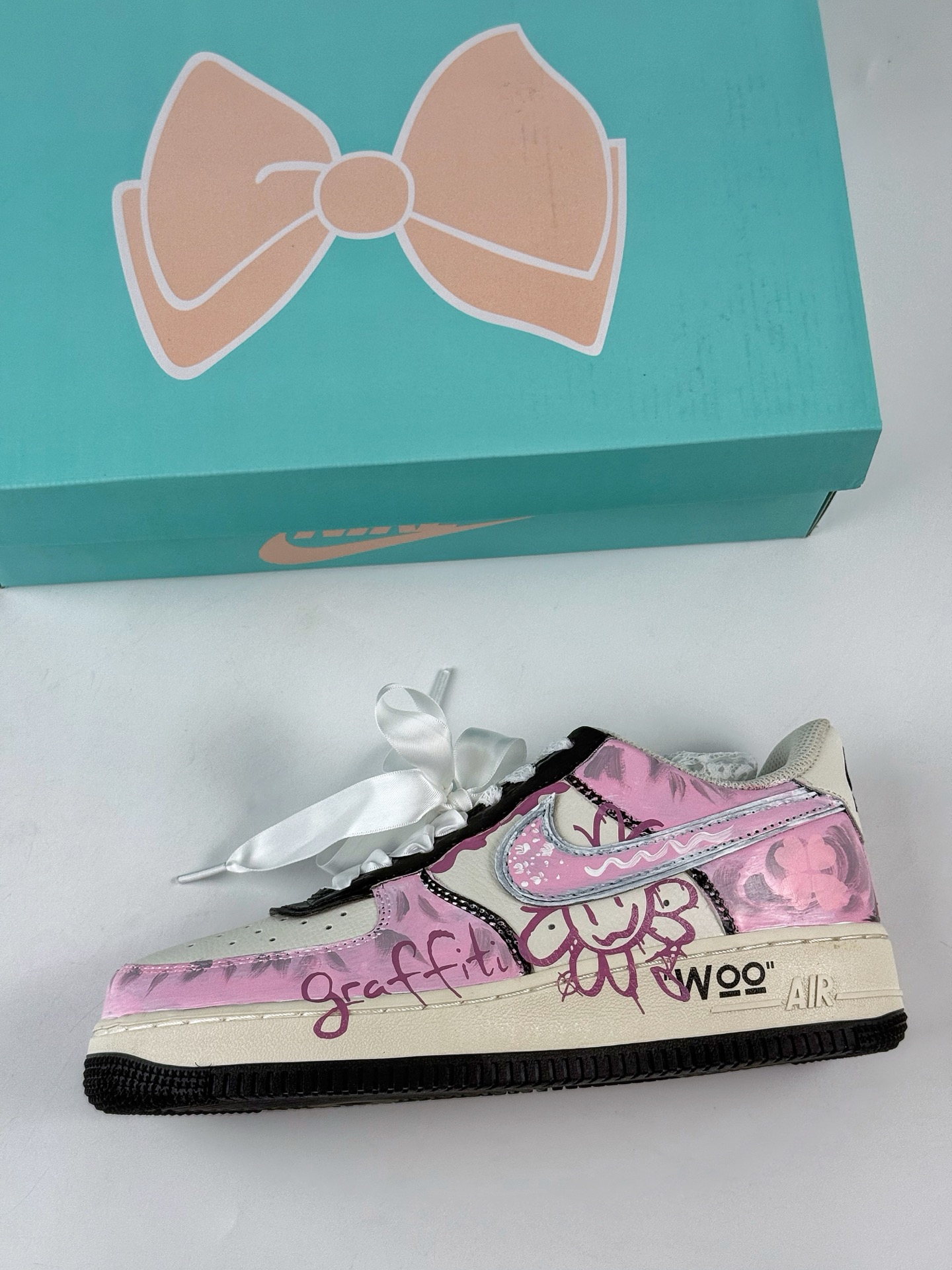 260 Nike Air Force 1 Low 07 向日葵粉白涂鸦 ZG8800-811