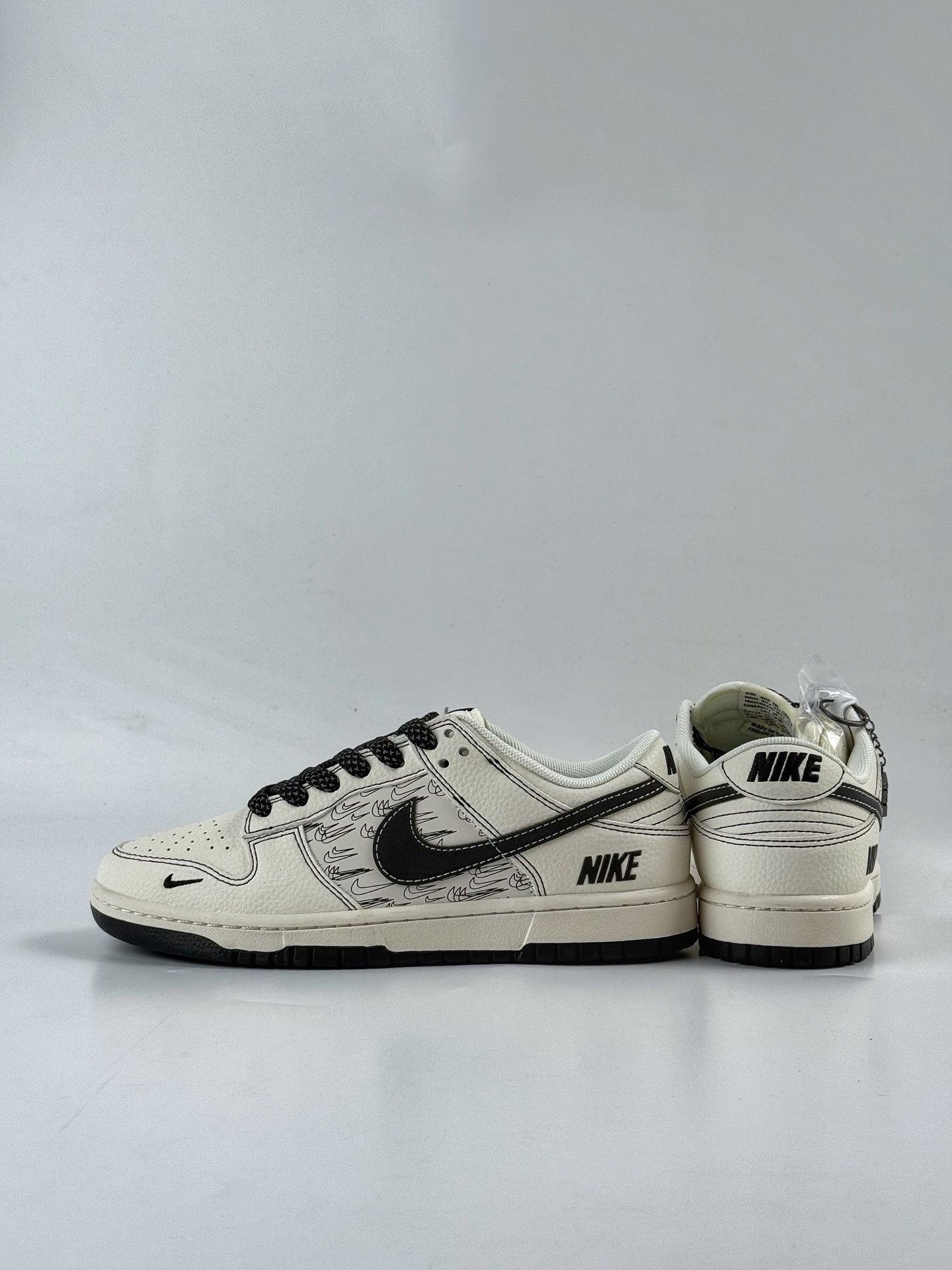 280 Nike SB Dunk Low x NIKE 白黑小勾满天星 HH7518-094