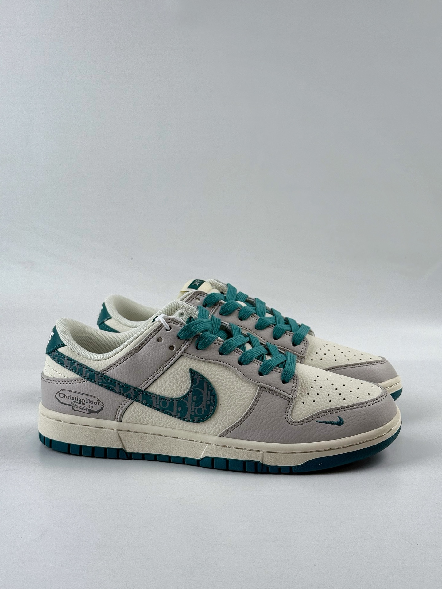 280 Nike SB Dunk Low x DIOR 灰白绿小勾 ZH2598-277