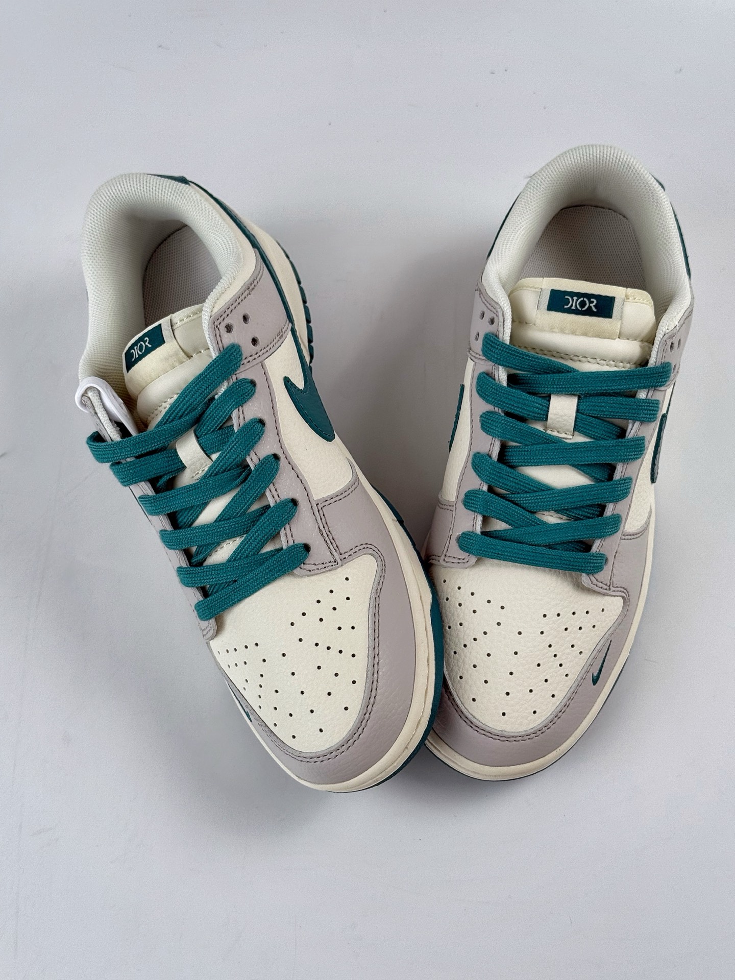 280 Nike SB Dunk Low x DIOR 灰白绿小勾 ZH2598-277