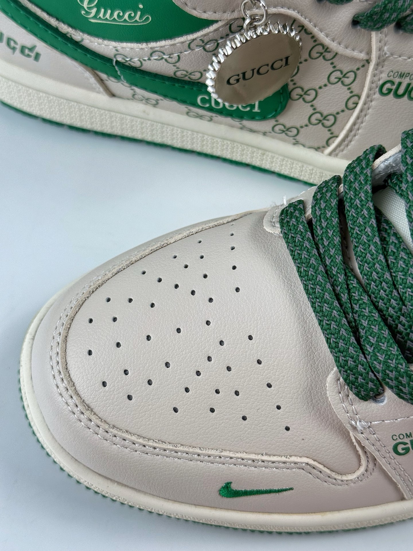 280 Nike Jordan Air Jordan 1 x GUCCI 米绿小勾满天星 QD1988-001