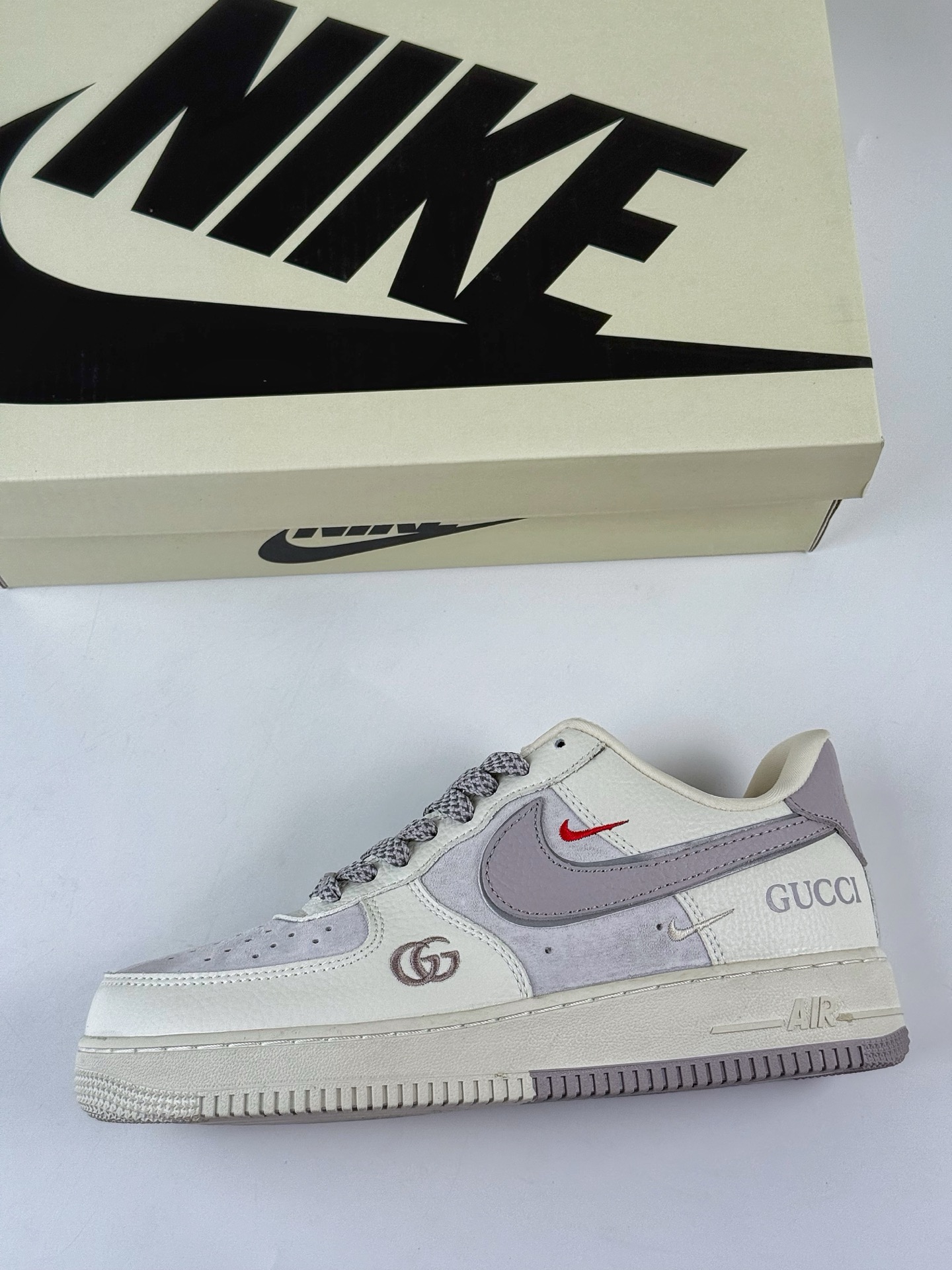 260 Nike Air Force 1 Low 07 x GUCCI 白灰双小勾满天星 YF9511-807