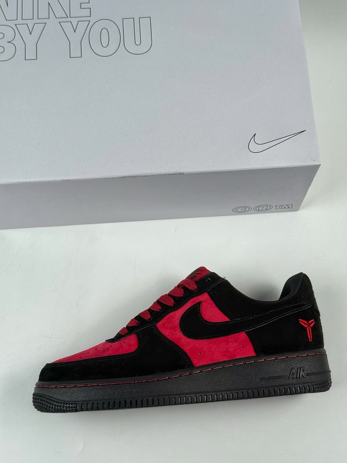 240 Nike Air Force 1 Low 07 科比 黑红 CW2288-111