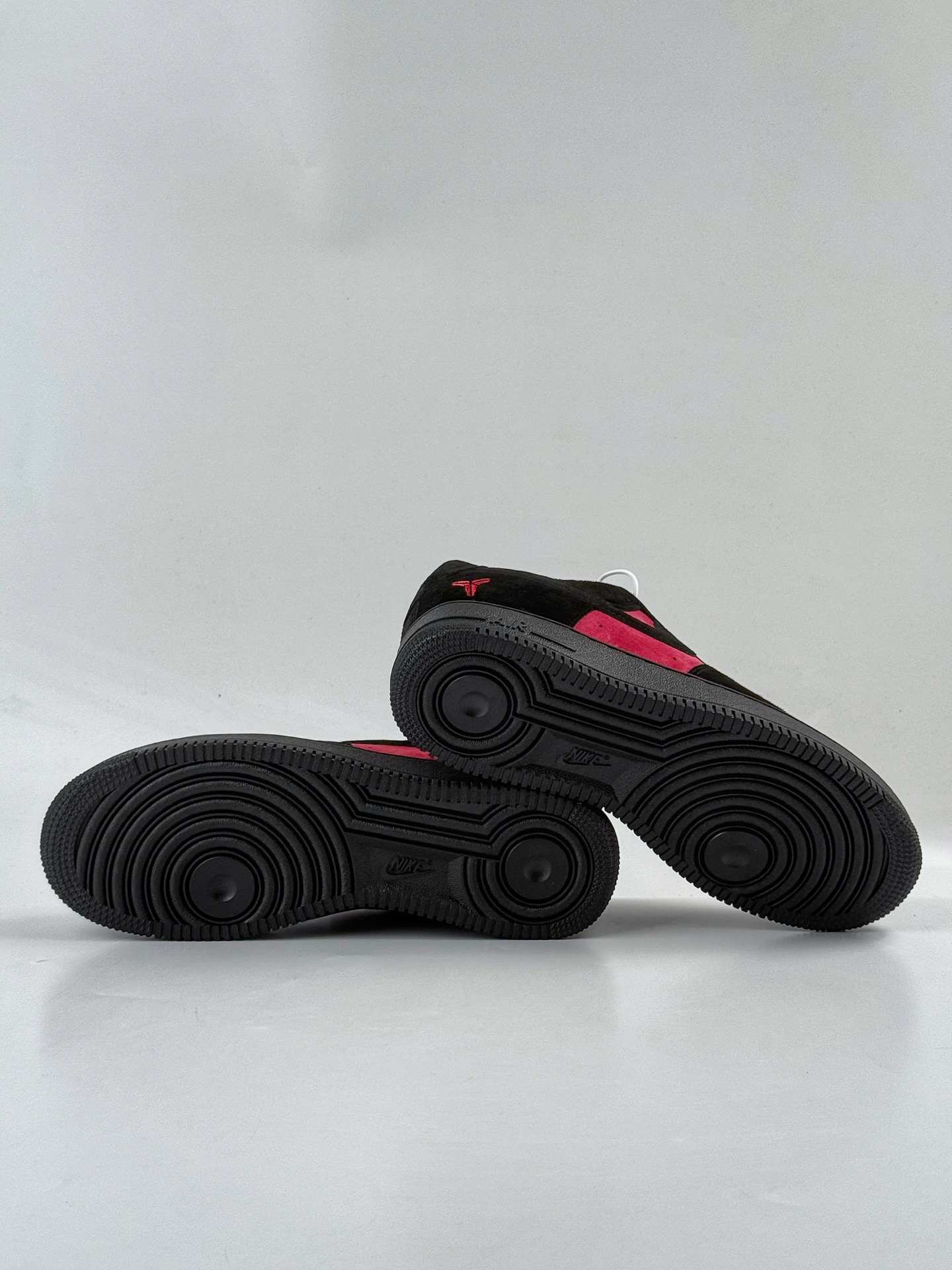 240 Nike Air Force 1 Low 07 科比 黑红 CW2288-111